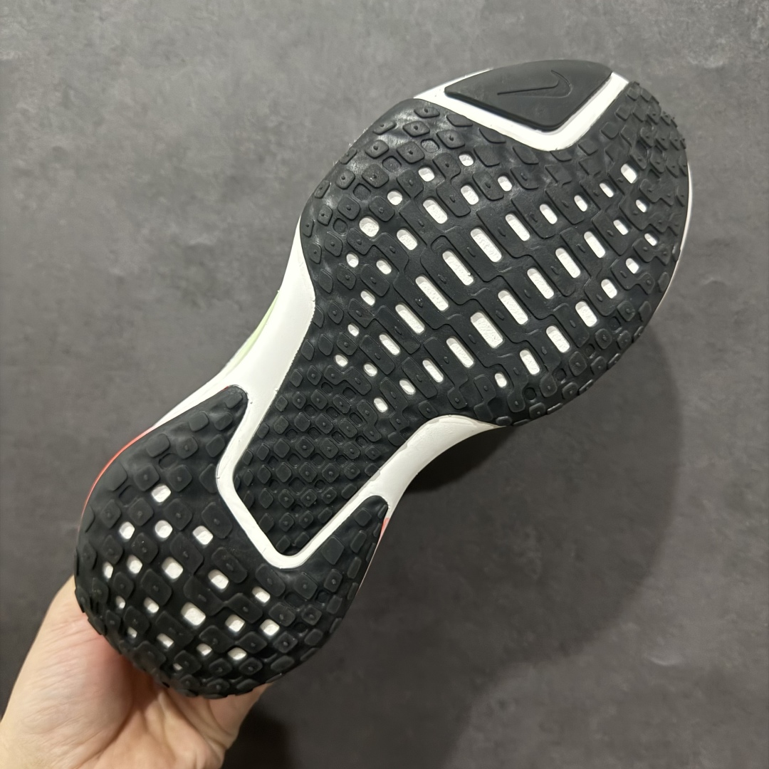 图片[8]-【公司级】Nike Zoomx Invincible Run FK 3休闲运动慢跑鞋n采用外露式Flyknit飞织面料鞋面材质 搭载ZoomX轻盈泡棉缓震科技中底 货号:FZ5056-103 尺码:36 36.5 37.5 38 38.5 39 40 40.5 41 42 42.5 43 44 45 编码：LDS210230-莆田鞋批发中心