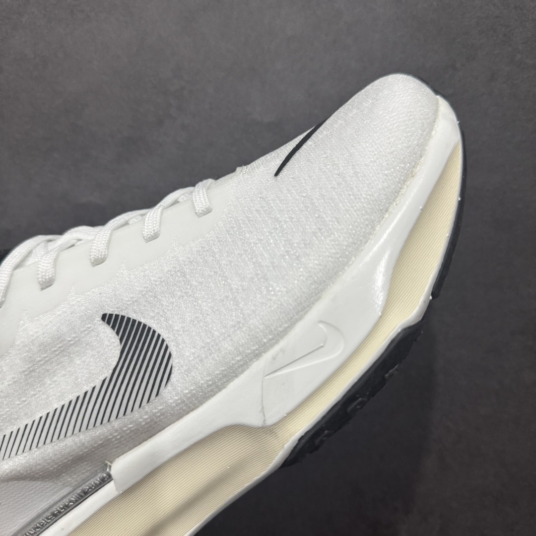 图片[5]-【公司级】Nike Zoomx Invincible Run FK 3休闲运动慢跑鞋n采用外露式Flyknit飞织面料鞋面材质 搭载ZoomX轻盈泡棉缓震科技中底 货号:DR2660-102 尺码:36 36.5 37.5 38 38.5 39 40 40.5 41 42 42.5 43 44 45 编码：LDS210230-莆田鞋批发中心