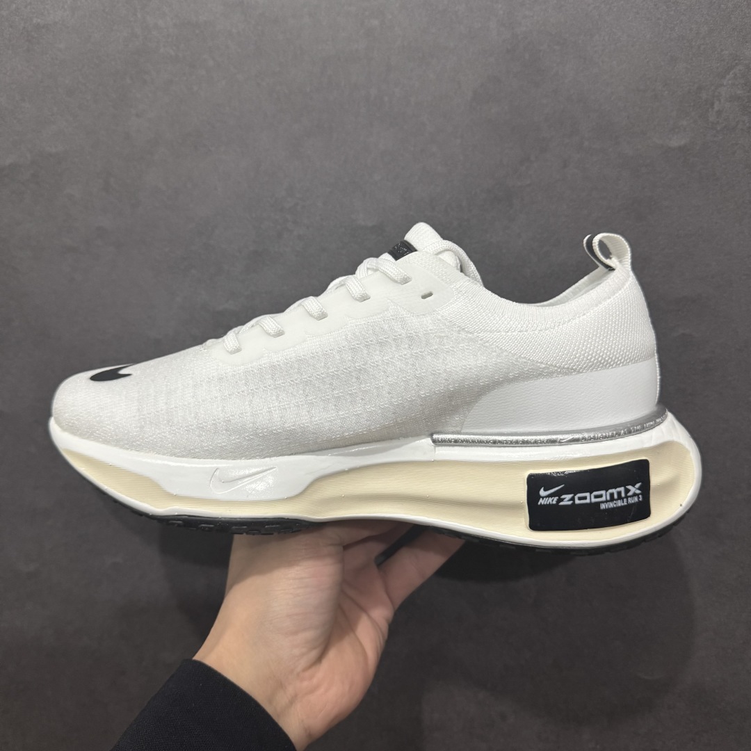 图片[2]-【公司级】Nike Zoomx Invincible Run FK 3休闲运动慢跑鞋n采用外露式Flyknit飞织面料鞋面材质 搭载ZoomX轻盈泡棉缓震科技中底 货号:DR2660-102 尺码:36 36.5 37.5 38 38.5 39 40 40.5 41 42 42.5 43 44 45 编码：LDS210230-莆田鞋批发中心