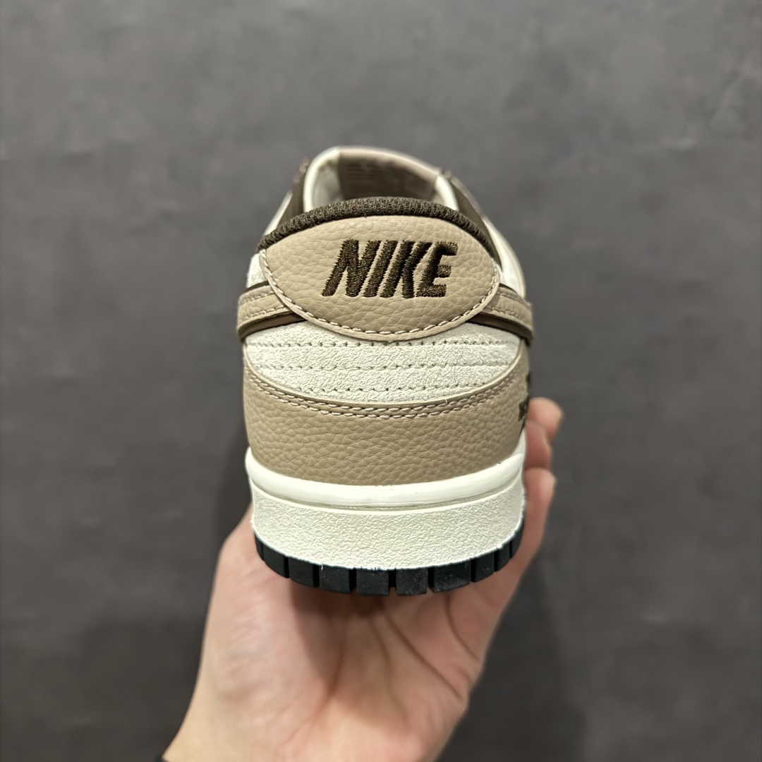 图片[4]-【定制版】Nk SB Dunk Low 北面蛇年联名 字幕棕勾 周年高端定制 低帮休闲板鞋 DJ2024-090rn#定制鞋盒 大厂纯原品质出货 超高清洁度 皮料切割干净无任何毛边 细节完美 r 尺码：36 36.5 37.5 38 38.5 39 40 40.5 41 42 42.5 43 44 44.5 45  编码：HXS340360-莆田鞋批发中心