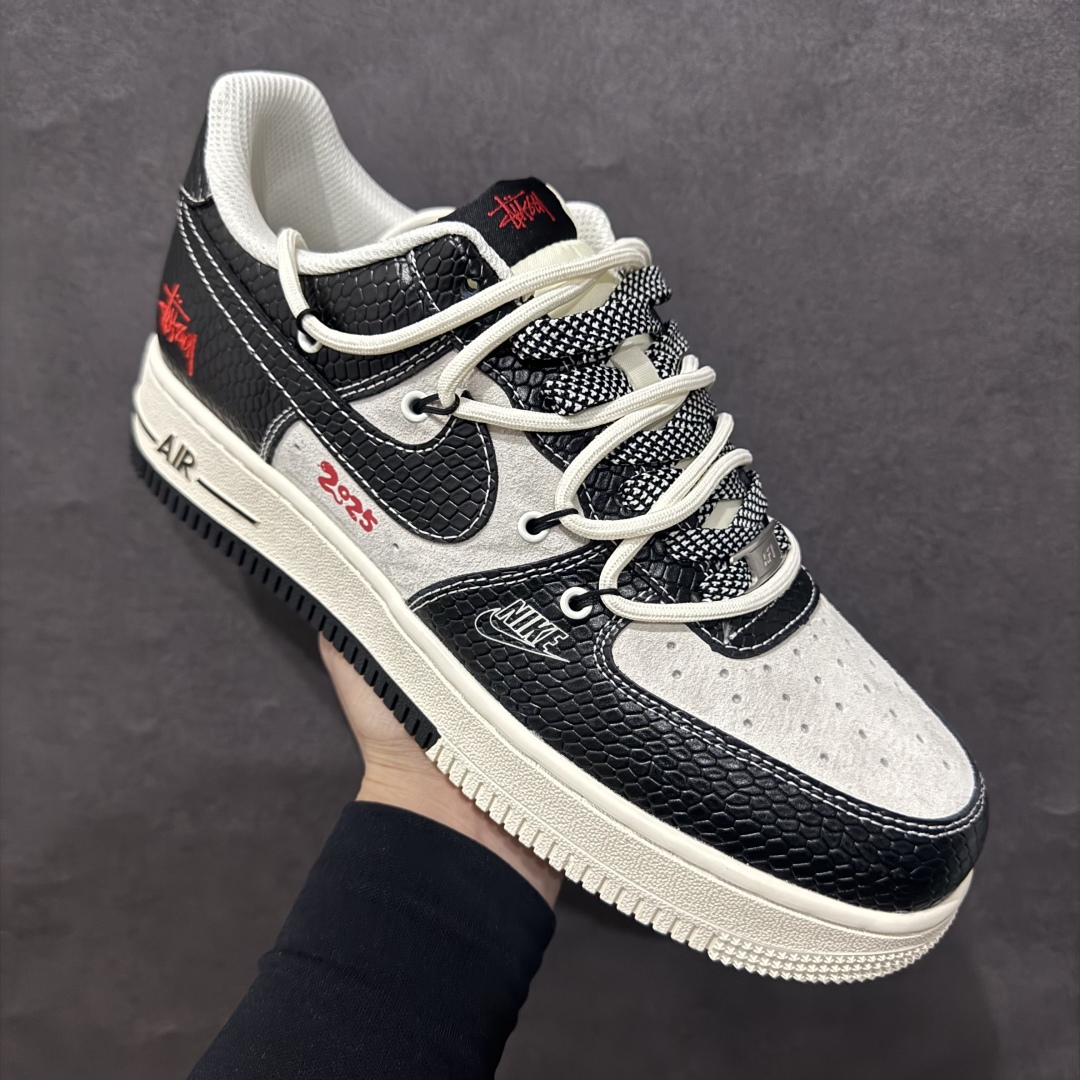 图片[3]-【定制版】Nk Air Force 1\’07 Low 斯图西联名蛇年限定 黑蛇纹抽绳 空军一号低帮休闲板鞋 DM6688-013rn#原楦头原纸板 原装鞋盒 定制五金配件 内置全掌气垫 原厂鞋底 r 尺码：36 36.5 37.5 38 38.5 39 40 40.5 41 42 42.5 43 44 44.5 45  编码：HXS310320-莆田鞋批发中心