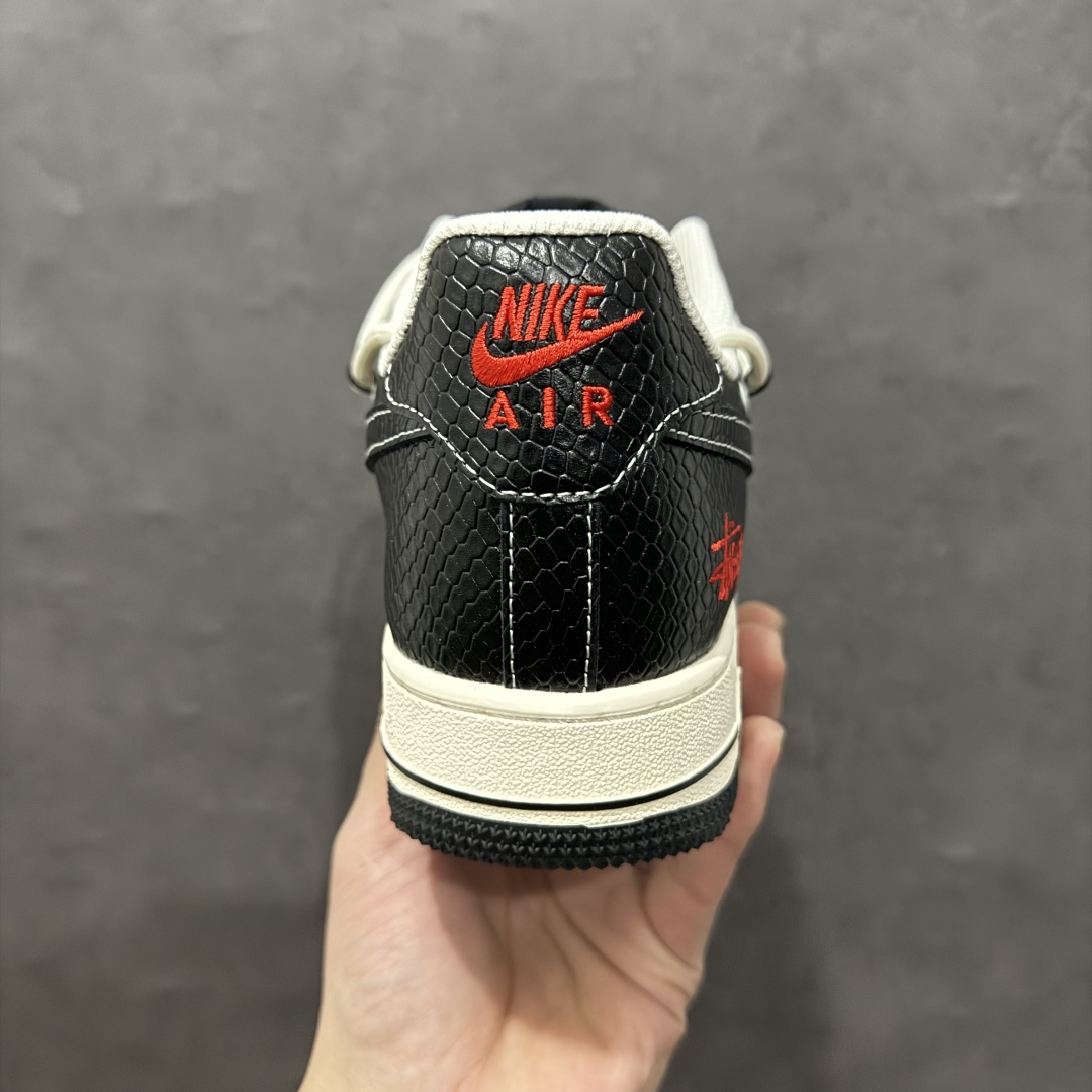 图片[4]-【定制版】Nk Air Force 1\’07 Low 斯图西联名蛇年限定 黑蛇纹抽绳 空军一号低帮休闲板鞋 DM6688-013rn#原楦头原纸板 原装鞋盒 定制五金配件 内置全掌气垫 原厂鞋底 r 尺码：36 36.5 37.5 38 38.5 39 40 40.5 41 42 42.5 43 44 44.5 45  编码：HXS310320-莆田鞋批发中心