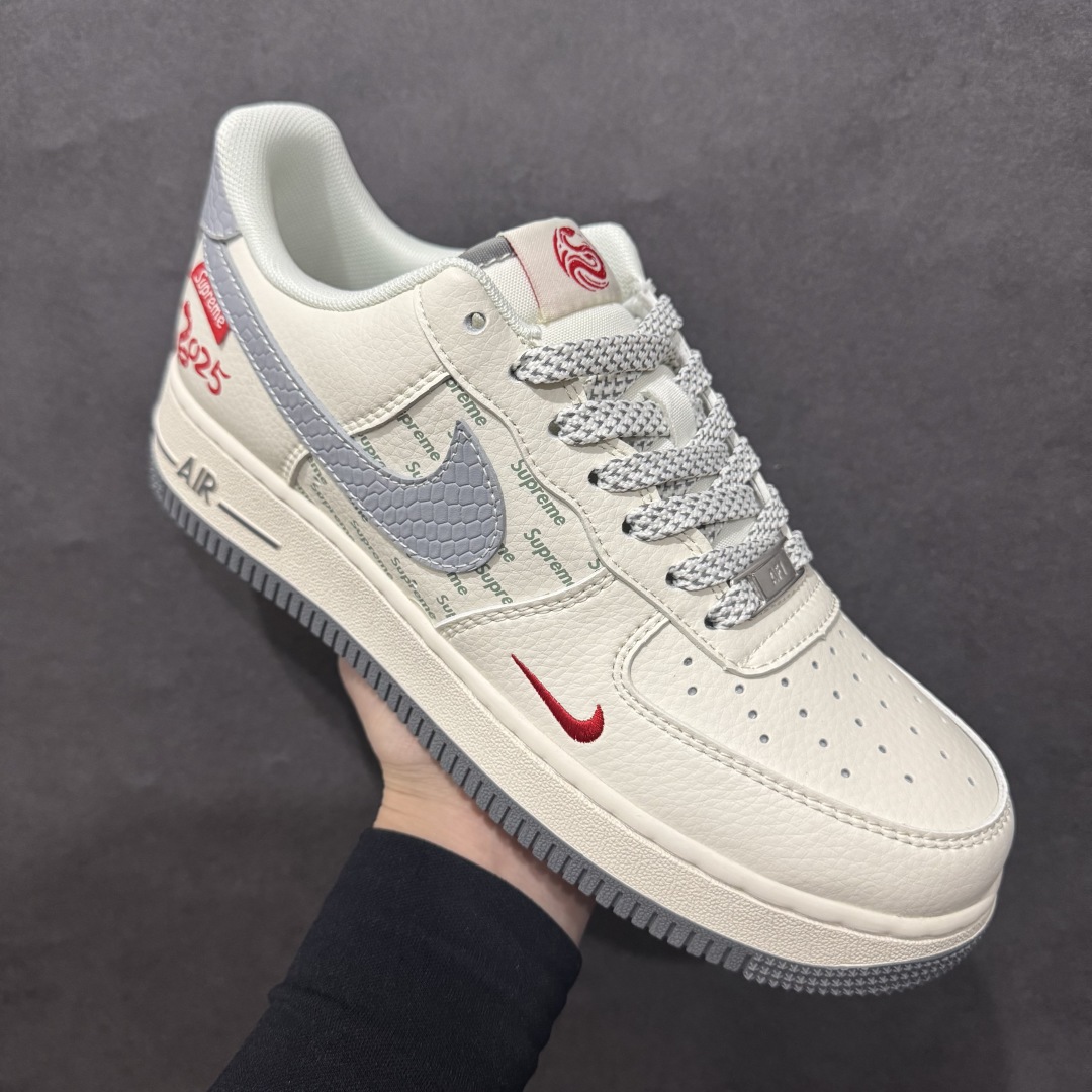 图片[3]-【定制版】Nk Air Force 1\’07 Low Sup联名蛇年限定 银蛇纹勾 空军一号低帮休闲板鞋 XS1958-503rn#原楦头原纸板 原装鞋盒 定制五金配件 内置全掌气垫 原厂鞋底 r 尺码：36 36.5 37.5 38 38.5 39 40 40.5 41 42 42.5 43 44 44.5 45  编码：HXS310320-莆田鞋批发中心