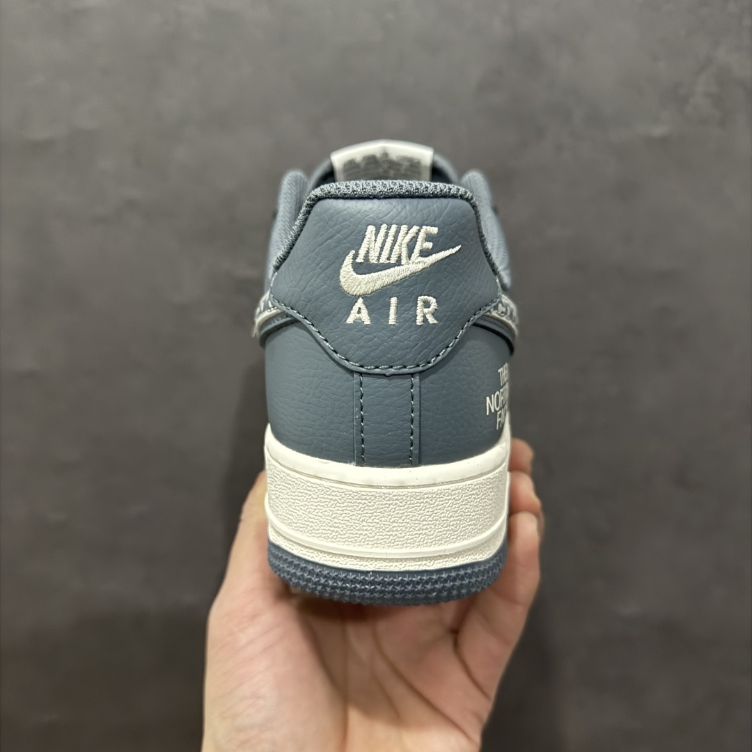 图片[4]-【定制版】Nike Air Force 1 Low 07 x The North Face x CDG 灰蓝小钩n原楦头原纸板 打造纯正低帮空军版型 专注外贸渠道 全掌内置蜂窝气垫原盒配件 原厂中底钢印、拉帮完美官方货号：DM6868 051 Size：36 36.5 37.5 38 38.5 39 40 40.5 41 42 42.5 43 44 44.5 45 编码：HXS310320-莆田鞋批发中心