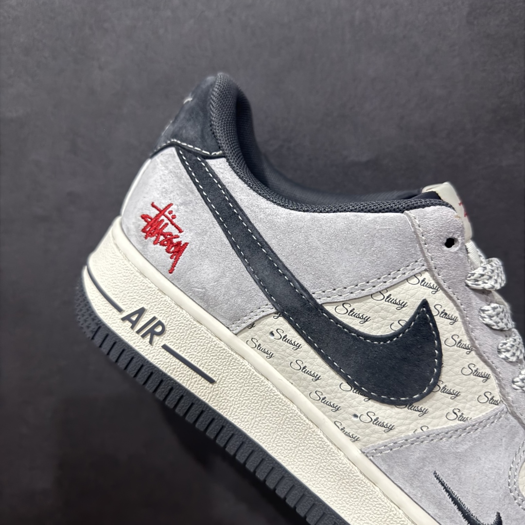 图片[6]-【定制版】Nk Air Force 1\’07 Low 斯图西联名 猪八小红标 空军一号低帮休闲板鞋 XS1958-501rn#原楦头原纸板 原装鞋盒 定制五金配件 内置全掌气垫 原厂鞋底 r 尺码：36 36.5 37.5 38 38.5 39 40 40.5 41 42 42.5 43 44 44.5 45  编码：HXS310320-莆田鞋批发中心