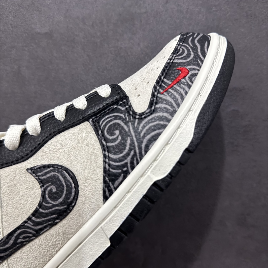 图片[5]-XC版 Nk SB Dunk Low Sup联名 黑花纹 周年高端定制 低帮休闲板鞋n#定制鞋盒 大厂纯原品质出货 超高清洁度 皮料切割干净无任何毛边 细节完美货号：DJ2024-100 尺码：36 36.5 37.5 38 38.5 39 40 40.5 41 42 42.5 43 44 44.5 45 编码：HXS340360-莆田鞋批发中心