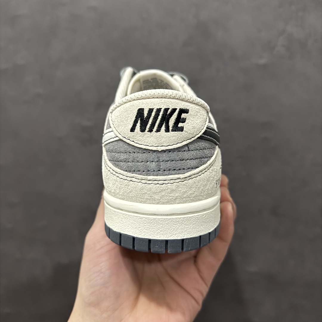 图片[4]-【定制版】Nk SB Dunk Low Sup联名 字母红勾 周年高端定制 低帮休闲板鞋rn#定制鞋盒 大厂纯原品质出货 超高清洁度 皮料切割干净无任何毛边 细节完美 r 货号：DJ2024-087 尺码：36 36.5 37.5 38 38.5 39 40 40.5 41 42 42.5 43 44 44.5 45 编码：HXS340360-莆田鞋批发中心