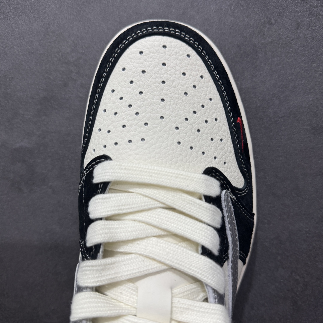 图片[8]-【定制版】Travis Scott x Fragment Design x Air Jordan 1 Low OG SP AJ1 乔1 斯图西联名 黑银蛇双色 低帮文化休闲板鞋rn#多方联名合作融合了Travis Scott 独特的音乐风格，藤原浩个性的设计风格以及Jordan品牌的经典元素 使其成为一双具有独特身份和价值的鞋子 清新而立体的外观加上联名标识更突出了其独特身份 这种配色方案显示出活力和时尚感 在视觉上引人注目  鞋身的质感和细腻的细节处理使其显得高端而格调十足  这款“倒钩”联名是设计与创意完美结合  融合多方的个性风格是一款备受瞩目的潮流鞋款r 货号：DM9288-007 尺码：36 36.5 37.5 38 38.5 39 40 40.5 41 42 42.5 43 44 44.5 45 编码：HXS340360-莆田鞋批发中心