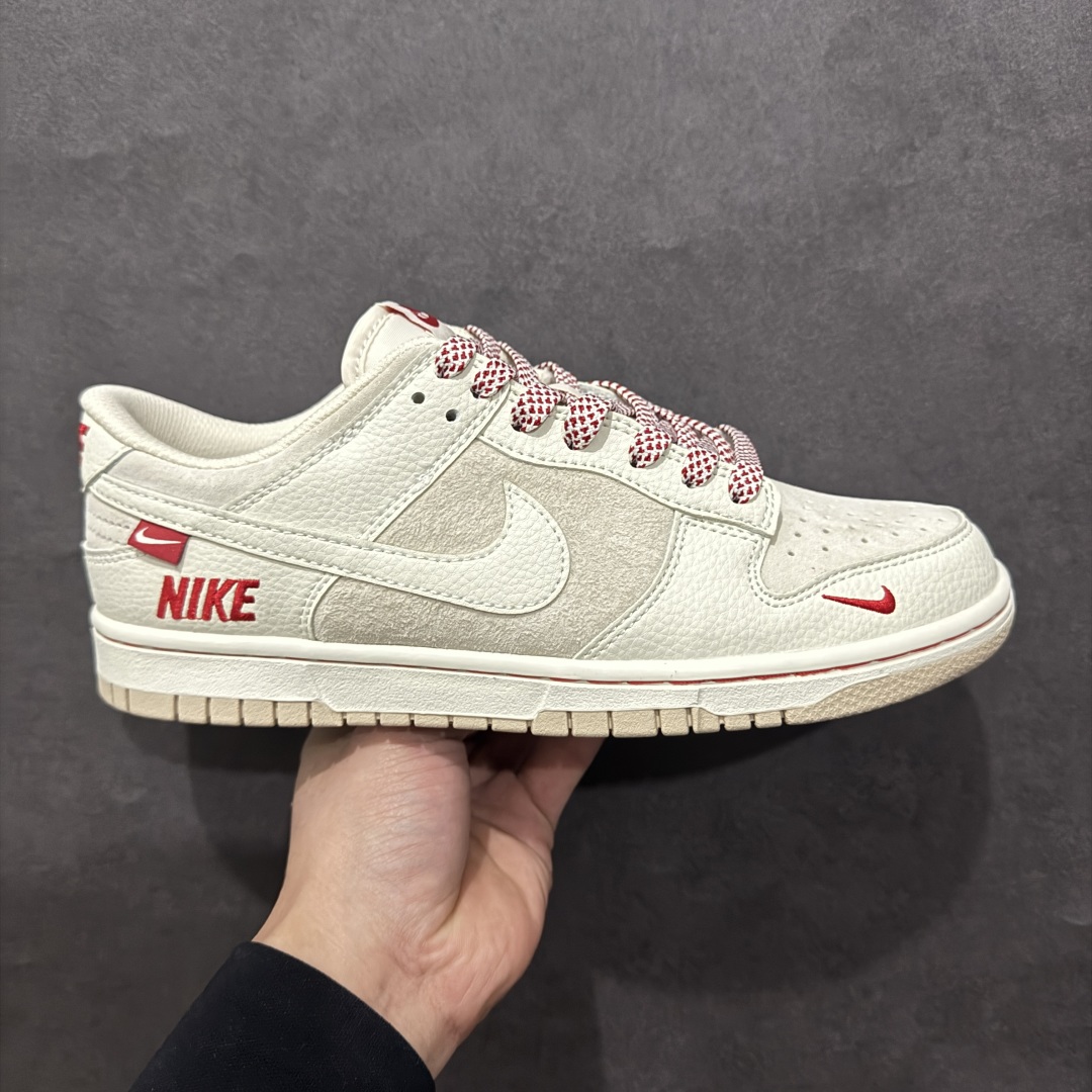 【定制版】Nk SB Dunk Low NIKE新年红 周年高端定制 低帮休闲板鞋rn#定制鞋盒 大厂纯原品质出货 超高清洁度 皮料切割干净无任何毛边 细节完美 r 货号：DJ2024-116 尺码：36 36.5 37.5 38 38.5 39 40 40.5 41 42 42.5 43 44 44.5 45  编码：HXS340360-莆田鞋批发中心