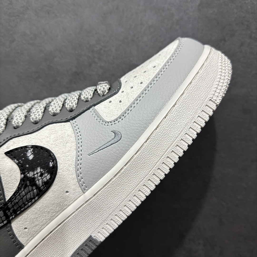 图片[5]-【定制版】Nike Air Force 1 Low 07 x The North Face 白灰黑小钩满天星n原楦头原纸板 打造纯正低帮空军版型 专注外贸渠道 全掌内置蜂窝气垫原盒配件 原厂中底钢印、拉帮完美官方货号：DM6868 052 Size：36 36.5 37.5 38 38.5 39 40 40.5 41 42 42.5 43 44 44.5 45 编码：HXS310320-莆田鞋批发中心