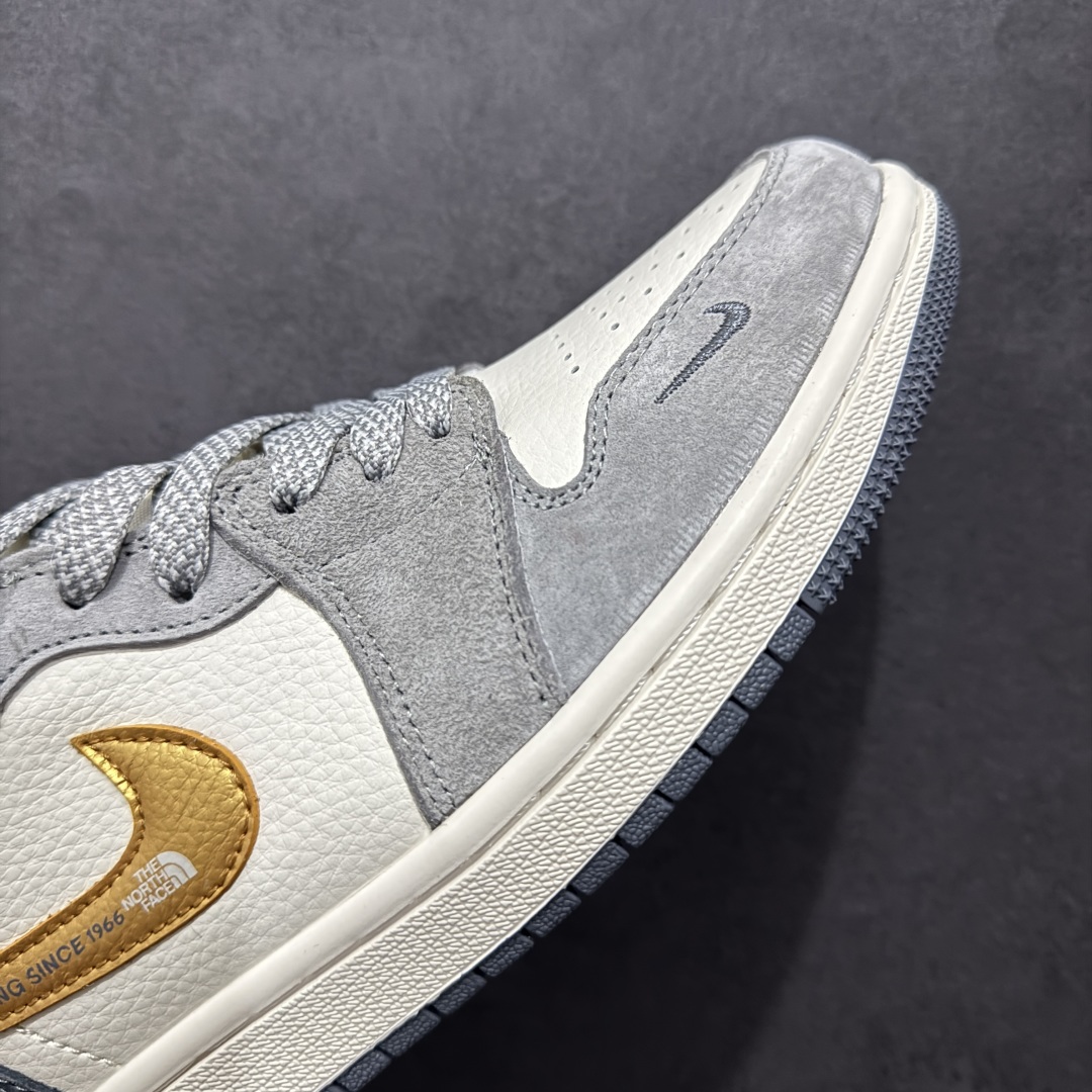 图片[5]-【定制版】Air Jordan 1 Low AJ1 乔1 北面联名 猪八金勾 高端定制 低帮复古篮球鞋rn#定制鞋盒 大厂纯原品质出货 超高清洁度 皮料切割干净无任何毛边 细节完美 r 货号：DM9188-015 尺码：36 36.5 37.5 38 38.5 39 40 40.5 41 42 42.5 43 44 44.5 45 编码：HXS340360-莆田鞋批发中心