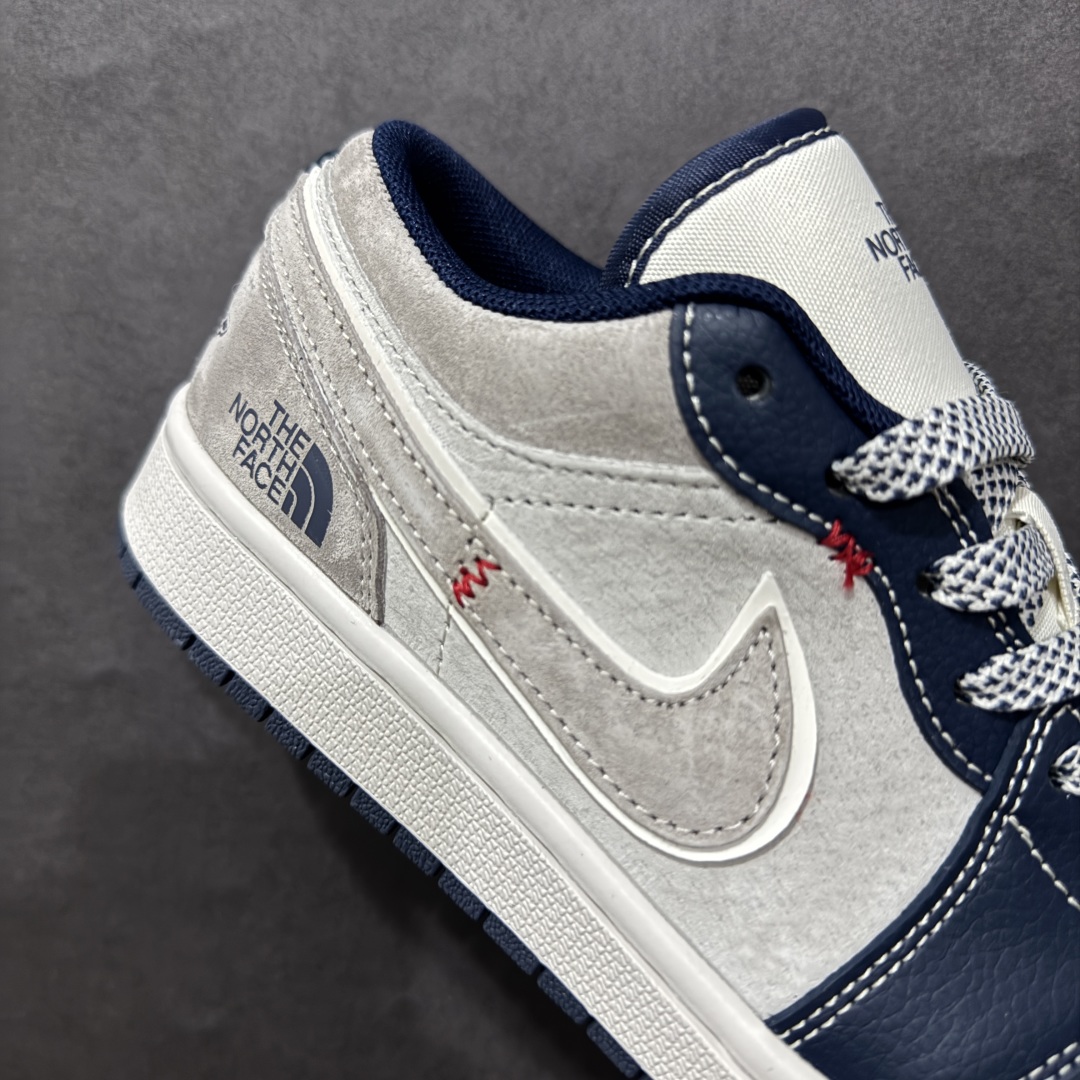 图片[6]-【定制版】Air Jordan 1 Low AJ1 乔1 北面联名 蓝白灰猪八 高端定制 低帮复古篮球鞋rn#定制鞋盒 大厂纯原品质出货 超高清洁度 皮料切割干净无任何毛边 细节完美货号：DM9188-016r 尺码：36 36.5 37.5 38 38.5 39 40 40.5 41 42 42.5 43 44 44.5 45 编码：HXS340360-莆田鞋批发中心