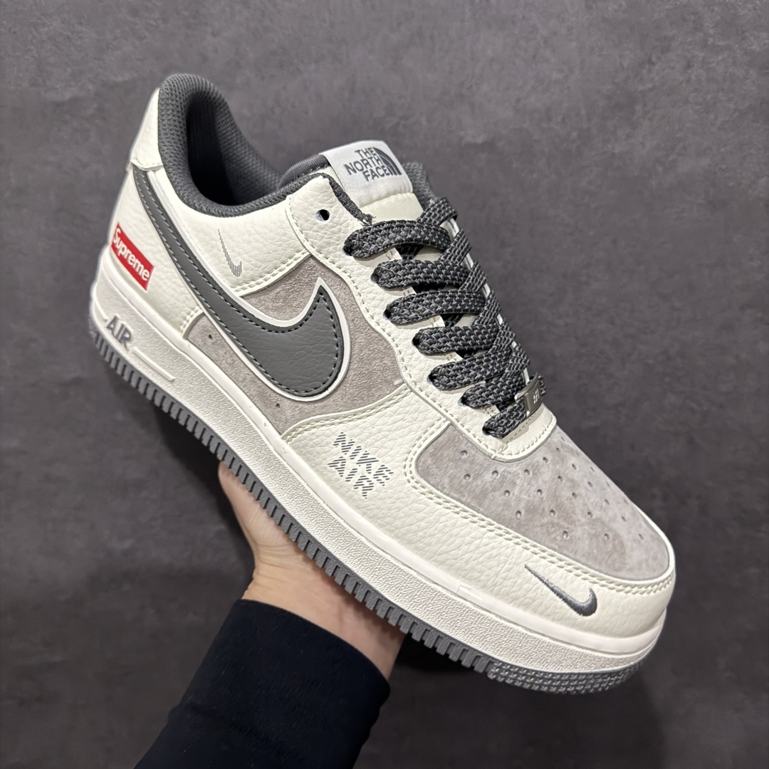 图片[3]-【定制版】Nike Air Force 1 Low 07 x Supreme 白灰小钩满天星n原楦头原纸板 打造纯正低帮空军版型 专注外贸渠道 全掌内置蜂窝气垫原盒配件 原厂中底钢印、拉帮完美官方货号：DM6868 056 Size：36 36.5 37.5 38 38.5 39 40 40.5 41 42 42.5 43 44 44.5 45 编码：HXS310320-莆田鞋批发中心