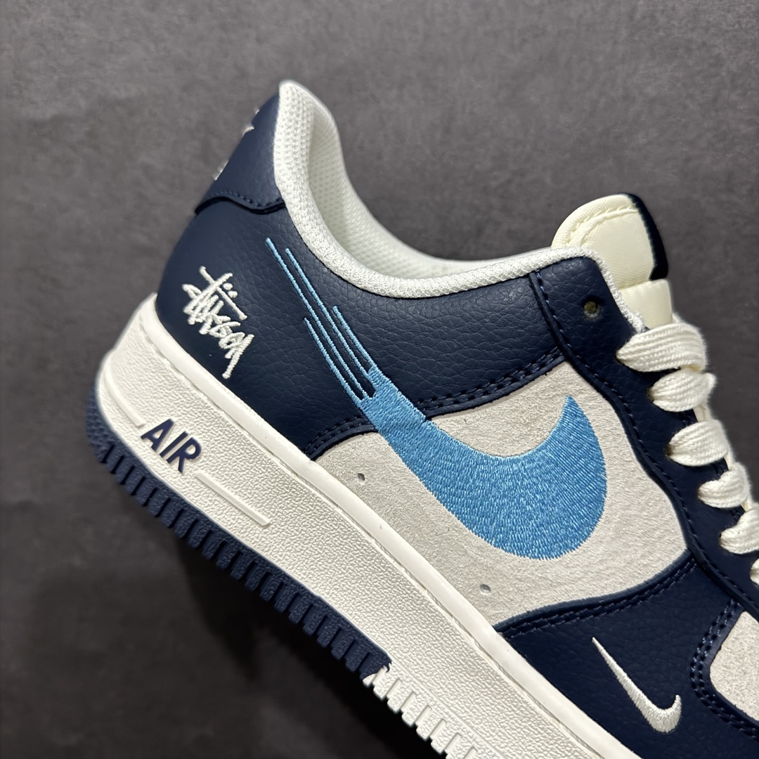 图片[6]-【定制版】Nike Air Force 1 Low 07 x Stussy 白蓝刺绣钩n原楦头原纸板 打造纯正低帮空军版型 专注外贸渠道 全掌内置蜂窝气垫原盒配件 原厂中底钢印、拉帮完美官方货号：DM6688 021 Size：36 36.5 37.5 38 38.5 39 40 40.5 41 42 42.5 43 44 44.5 45 编码：HXS310320-莆田鞋批发中心