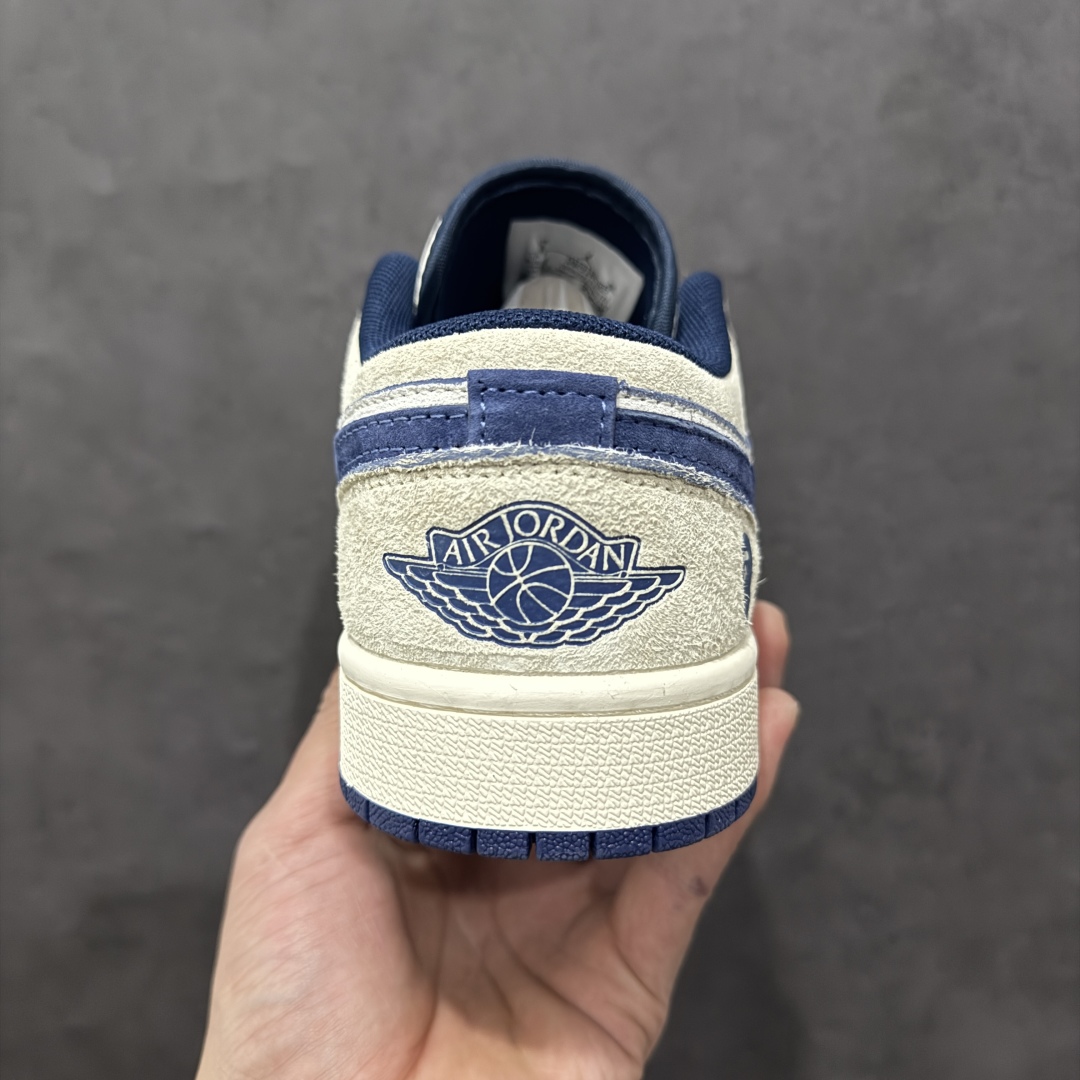 图片[4]-【定制版】Air Jordan 1 Low AJ1 乔1 Bape联名 透心蓝 高端定制 低帮复古篮球鞋rn#定制鞋盒 大厂纯原品质出货 超高清洁度 皮料切割干净无任何毛边 细节完美 r 货号：DM9188-007 尺码：36 36.5 37.5 38 38.5 39 40 40.5 41 42 42.5 43 44 44.5 45  编码：HXS340360-莆田鞋批发中心