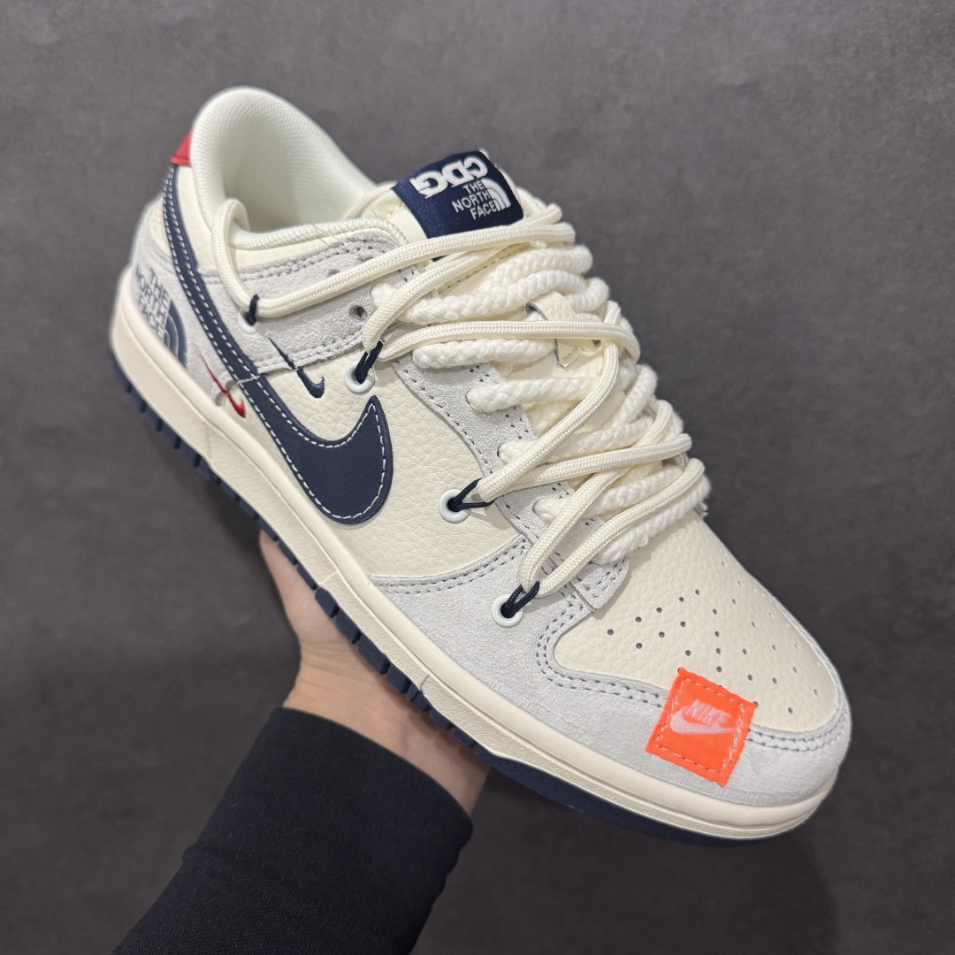 图片[3]-【定制版】Nk SB Dunk Low 北面联名 猪八贴布藏蓝勾 周年高端定制 低帮休闲板鞋rn#定制鞋盒 大厂纯原品质出货 超高清洁度 皮料切割干净无任何毛边 细节完美货号：YX5066-255r 尺码：36 36.5 37.5 38 38.5 39 40 40.5 41 42 42.5 43 44 44.5 45  编码：HXS340360-莆田鞋批发中心