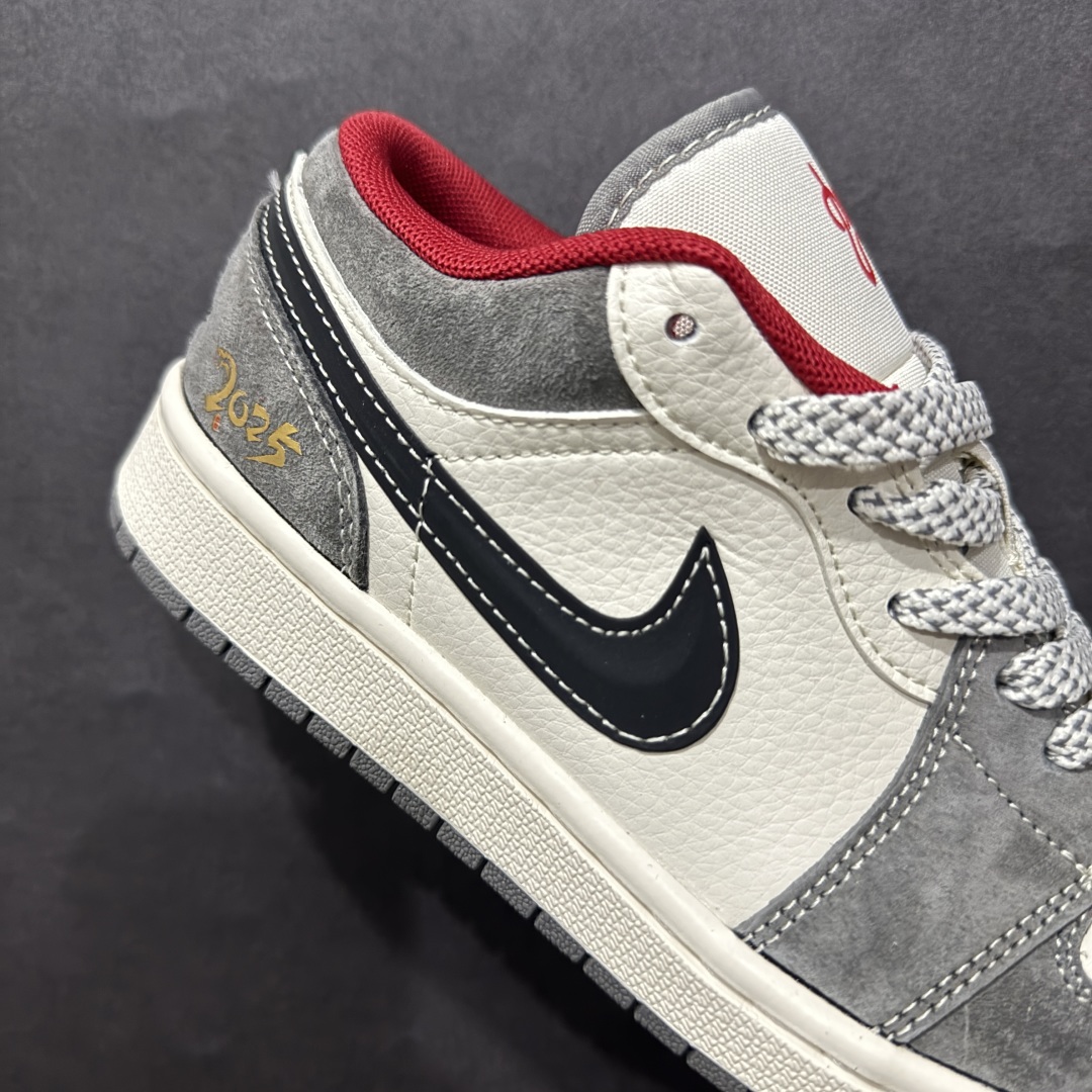 图片[6]-【定制版】Air Jordan 1 Retro Low x The North Face 蛇年限定 白绿小钩满天星n官方同步新色 原装级产物n拒绝公底 立体鞋型 细节完美 高清洁度购置公司同步原材料 原汁原味 忠于原版 货号：XS6086 014n码数：36 36.5 37.5 38 38.5 39 40 40.5 41 42 42.5 43 44 44.5 45 编码：CC300320-莆田鞋批发中心