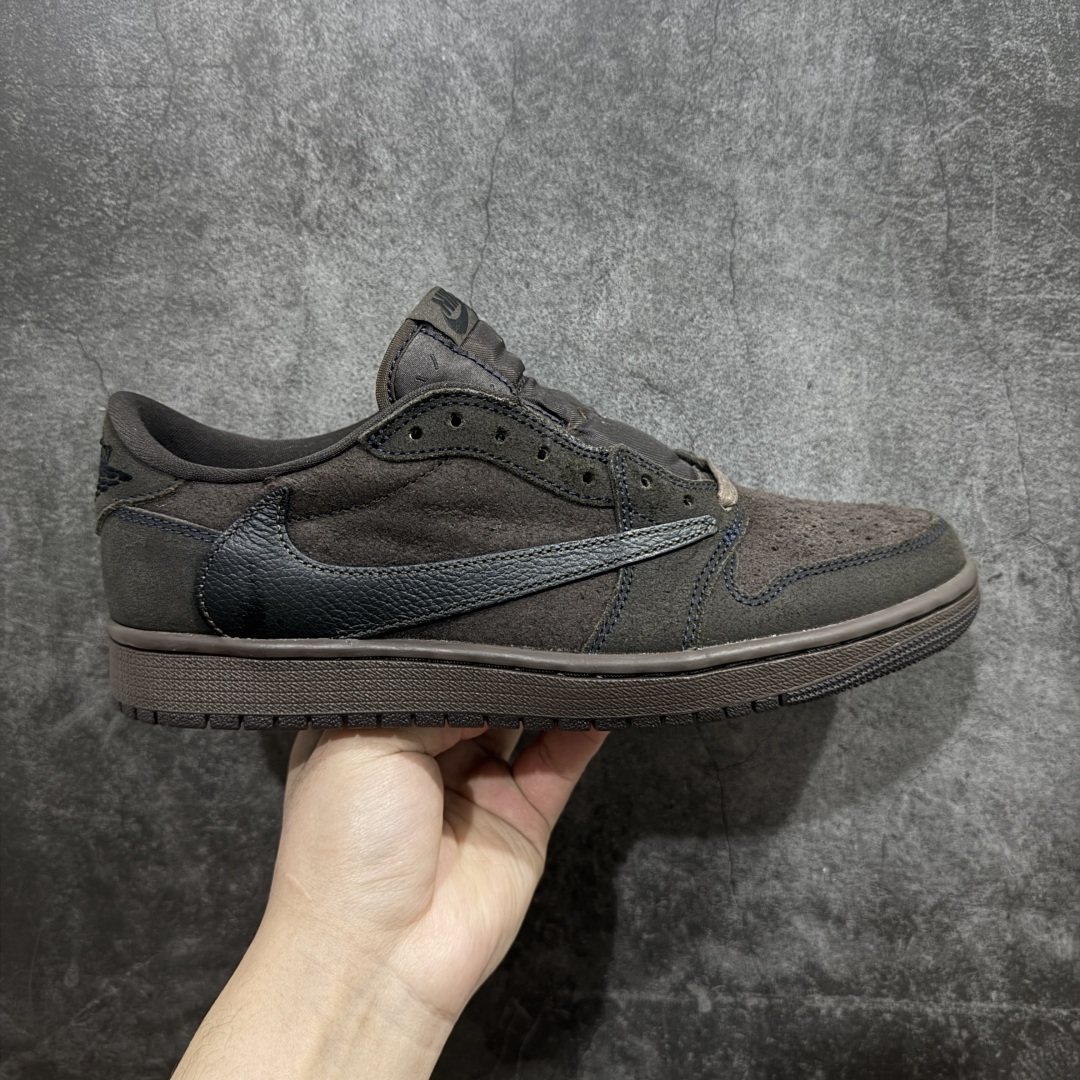 【XC2.0版本】Travis Scott x Air Jordan AJ1 Low OG SP TS联名 黑棕倒钩低帮 DM7866-202n知名大厂出品 纯原第一梯队版本产品品控稳定性领先行业 各方面均可对飙市面通货版nSZ原厂全套原楦原纸板冲刀磨具开发 原厂皮料加持原厂港宝加持定型后跟R度完美 同源原厂电绣 鬼脸飞翼针数密度立体效果一致 百分百一致原鞋 原厂拉帮工艺 针距密度一致 后跟弧度收口自然不对折 极致一眼正品既视感 进口玻璃冲刀皮料裁剪零毛边 全鞋电脑针车工艺 品控清洁度最高QC检验标准 免检产品 原厂订购鞋盒、鞋标、防尘纸、鞋撑、鞋带 追求极致的原厂味道SIZE：36-47.5 编码：XC390420-莆田鞋批发中心