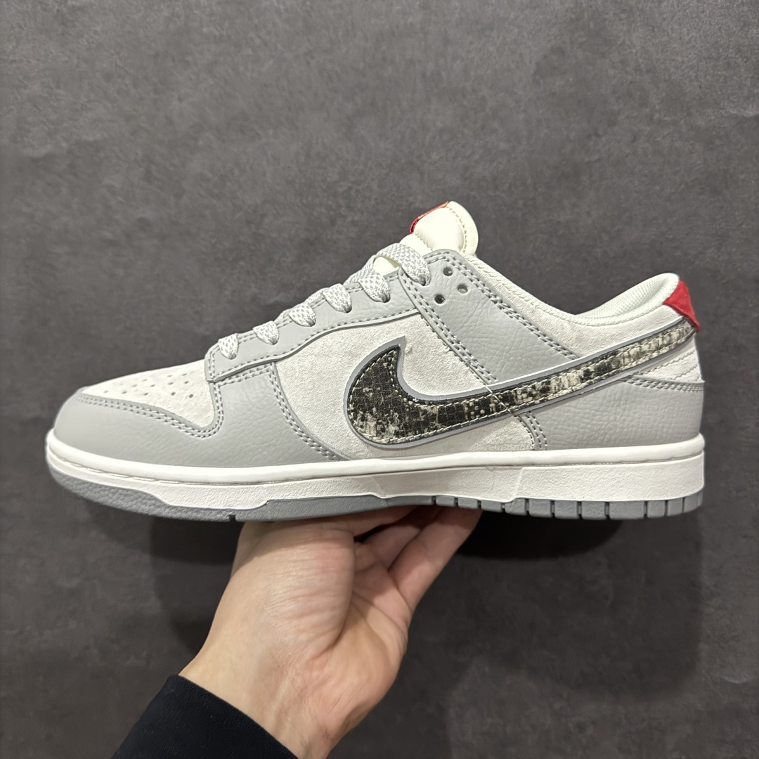 图片[2]-【定制版】Nk SB Dunk Low 北面蛇年联名 猪八蛇鳞勾 周年高端定制 低帮休闲板鞋rn#定制鞋盒 大厂纯原品质出货 超高清洁度 皮料切割干净无任何毛边 细节完美 r 货号：DM6868-038 尺码：36 36.5 37.5 38 38.5 39 40 40.5 41 42 42.5 43 44 44.5 45 编码：HXS340360-莆田鞋批发中心