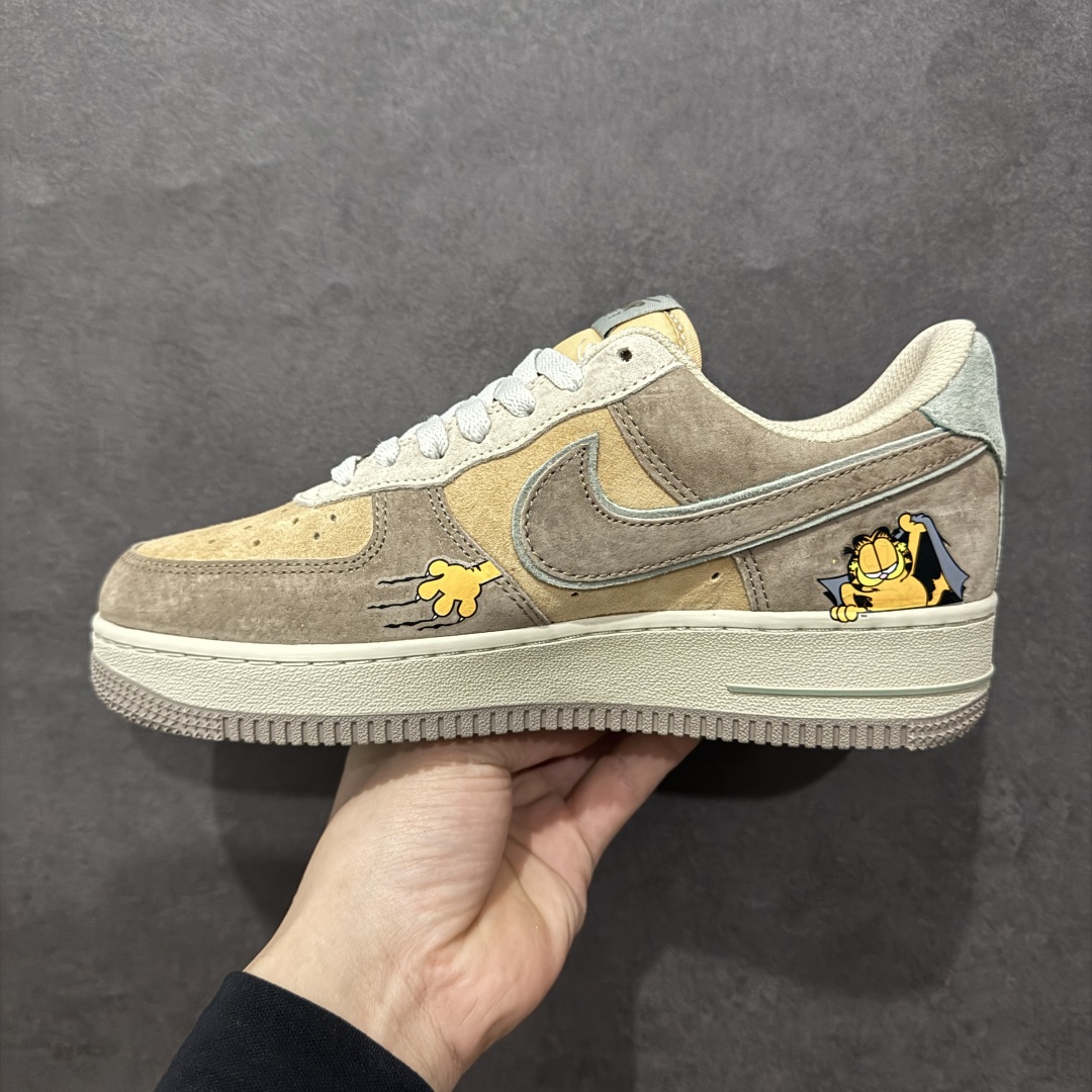 图片[2]-【定制版】“加菲猫”Nike  Air Force 1 “Garfield”#漫画系列 空军一号定制低帮秋冬板鞋n《加菲猫》是由吉姆·戴维斯的同名漫画作品改编的系列电视动画，加菲猫是一只橘黄色的胖猫咪，总是穿着红色的项圈，十分慵懒，有着一张大饼脸和圆滚滚的身材，形象十分可爱 货号：CD1212-333nSIZE：36 36.5 37.5 38 38.5 39 40 40.5 41 42 42.5 43 44 44.5 45 编码：HXS310320-莆田鞋批发中心