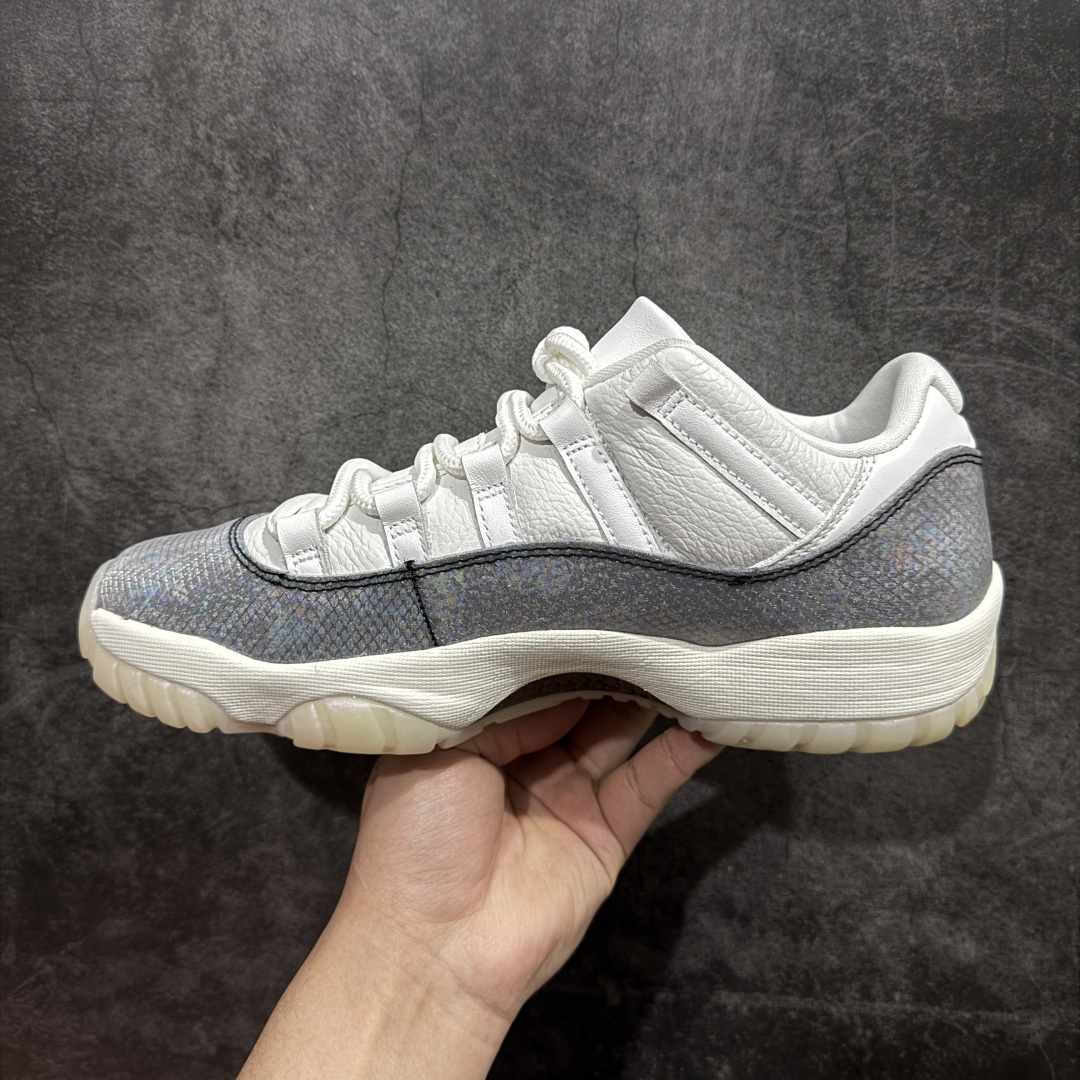 图片[2]-【外贸纯原】Air Jordan 11 Low AJ11乔11 \” CNY\” 蛇年彩喷限定 撕撕乐 男子文化篮球鞋 HQ7000-001n专业AJ外贸大厂出品 纯原质感进口头层皮料 中底拉帮线整体清洁度等各方面细节完全一键转发碾压市面诸多嘴炮\”纯原\” 尺码：40 40.5 41 42 42.5 43 44 44.5 45 46 47.5编号：X103800420-莆田鞋批发中心