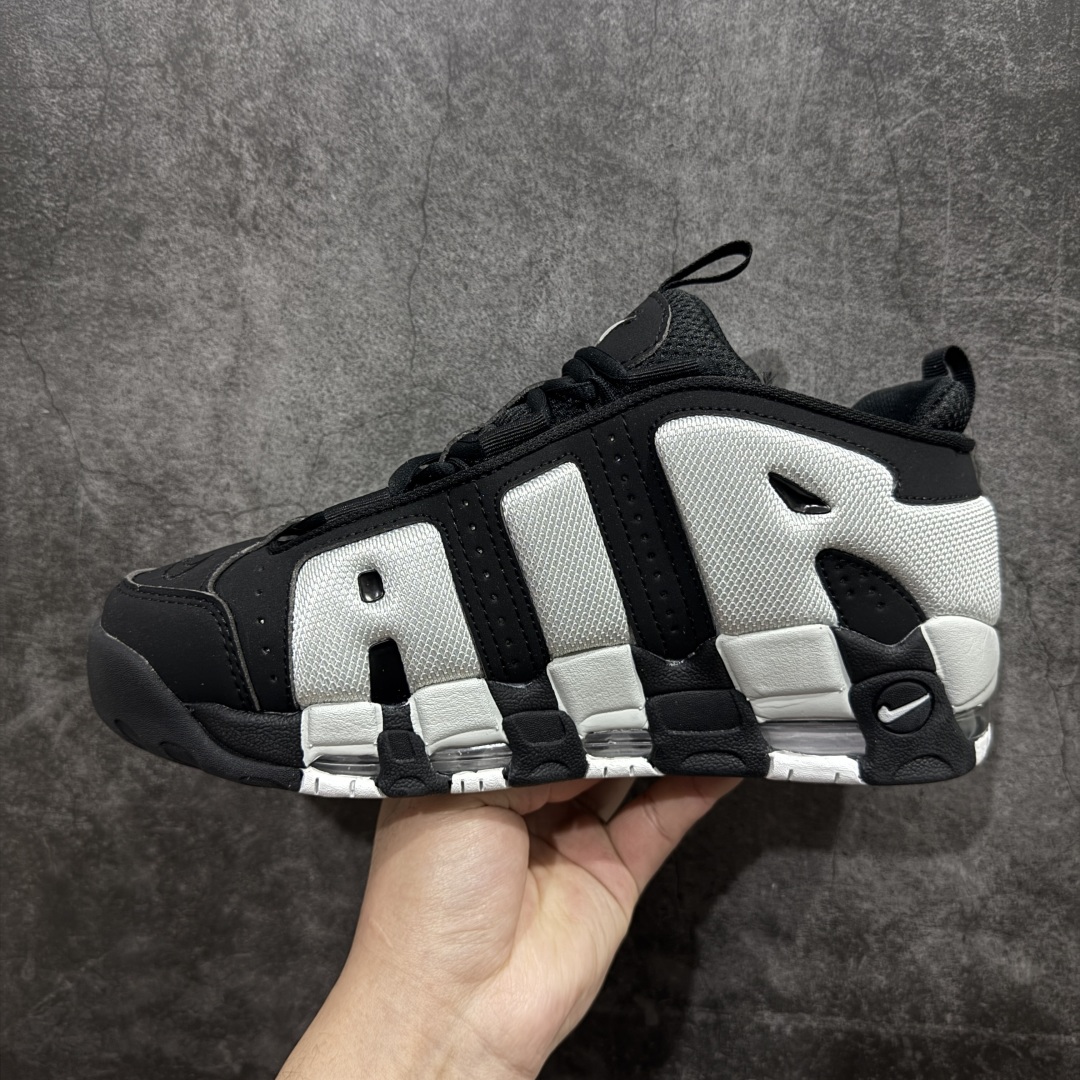 图片[2]-【CK纯原版】Nike Air More Uptempo 原装皮蓬n全新批次 Air More Uptempo绝对是耐克篮球鞋历史上最耀眼的里程碑之一，耐克一直以来都以不停的提升气垫容量来捍卫气垫的地位，当前后掌的花样全部玩尽之后，耐克终于还是打出了奠定王朝基础的一张牌：全掌外露气垫，U型气垫和Max Air的搭配是当时最切合实际的全掌气垫组合 货号：FZ3055-001 尺码：36-47.5 编码：CK310330-莆田鞋批发中心