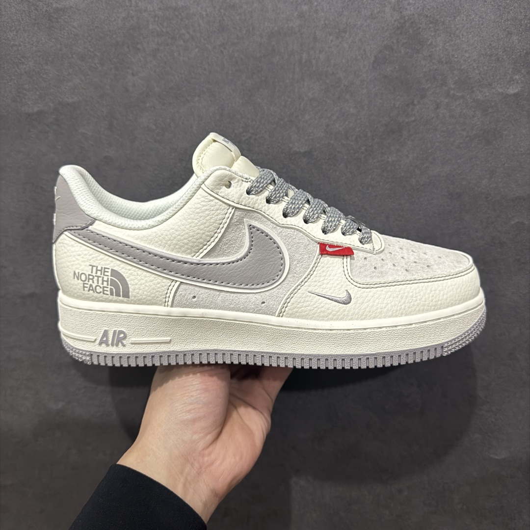 【定制版】Nk Air Force 1\’07 Low 北面联名 米灰红标 空军一号低帮休闲板鞋 BB7518-009rn#原楦头原纸板 原装鞋盒 定制五金配件 内置全掌气垫 原厂鞋底 r 尺码：36 36.5 37.5 38 38.5 39 40 40.5 41 42 42.5 43 44 44.5 45  编码：HXS310320-莆田鞋批发中心