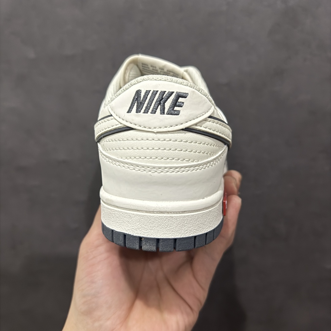 图片[4]-【定制版】Nike SB Dunk Low Supreme联名n纯原大厂出品 极力推荐原装头层材料 独家版型蒸餾加工n帶來的是更好的视觉和脚感体验n大厂纯原品质出货 清洁度电绣工艺 皮料切割干净无任何毛边 细节完美 官方货号: DJ2024 014 尺码：36 36.5 37.5 38 38.5 39 40 40.5 41 42 42.5 43 44 44.5 45 编码：HXS260280-莆田鞋批发中心