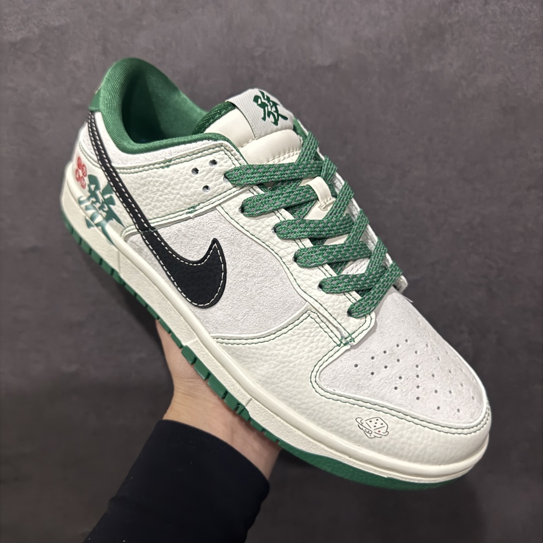 图片[3]-【定制版原装公司级 Nk SB Dunk Low 定制配色 Dunk系列复古低帮休闲百搭板鞋 AG3702-856 定制鞋盒 大厂流水作业生产 超高清洁度 皮料切割干净无任何毛边 细节完美 r 尺码：36 36.5 37.5 38 38.5 39 40 40.5 41 42 42.5 43 44 44.5 45  编码：HXS300320-莆田鞋批发中心