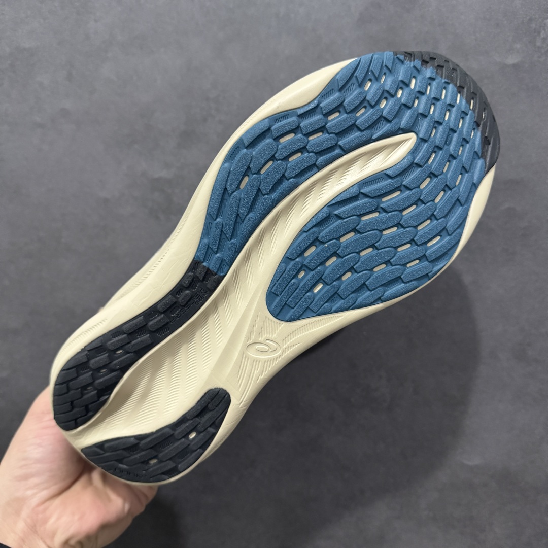 图片[9]-【纯原版本】ASICS Gel-NIMBUS 26 减震支撑耐磨 低帮 跑步鞋n此款新品ASICS Gel-NIMBUS 26 为酷跑推出 鞋面采用轻量透气针织材料制作 平添适脚性 中底使用FF BLAST PLUS ECO环保泡绵材料 增添可持续舒适流畅度  后掌缓震Pure GEL胶材设计 使柔软度增加 大底加宽设计 提升大底的抓地力与耐久度。 尺码：36-45 编码：NM230250-莆田鞋批发中心