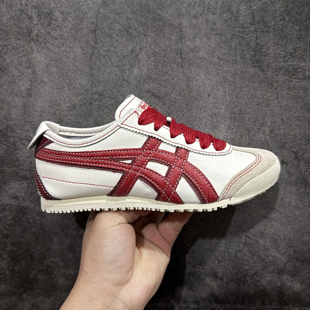 【公司级】Asics Onitsuka Tiger MEXICO 66 亚瑟士鬼冢虎复古经典板鞋 CNY蛇年限定n原装全套纸板楦头开发 原汁原味 完美呈现版型 私模正确鞋底咬花纹路 一比一鞋头弧度高度鞋身弧度 绝不口嗨 细节品控鞋型随意秒杀市面 原档咬花纹路私模大底 一个单元有六个三角形 总体形拼接呈现花瓣状 官方四联吊牌 原装Ortholite轻量化鞋垫 原盒原配 质保卡 说明书 钢印防尘纸  纸板中底带钢印 乳胶组合鞋垫 支持全方位的对比专柜 产品从款式颜色造型上体现出追求舒适和细节的完美 鞋类更是推崇手工制作的严谨与完美 融舒适性与可穿性的设计风格 注重细节的完美和别致魅力 既保持稳重 又不失轻松的时尚感  尺码：36 37 37.5 38 39 39.5 40 40.5 41.5 42 42.5 43.5 44 45 编码：FC220240-莆田鞋批发中心