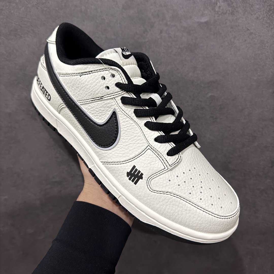 图片[3]-【定制版】Nk SB Dunk Low x Undefeated联名 周年高端定制 低帮休闲板鞋 UN1697-666rn#定制鞋盒 大厂纯原品质出货 超高清洁度 皮料切割干净无任何毛边 细节完美 r 尺码：36 36.5 37.5 38 38.5 39 40 40.5 41 42 42.5 43 44 44.5 45  编码：HXS320340-莆田鞋批发中心