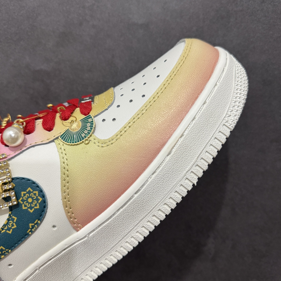 图片[5]-【定制版】Nike Air Force 1 Low 07 贩卖日落 喜结良缘 白黄红 原楦头原纸板 打造纯正低帮空军版型  专注外贸渠道 全掌内置蜂窝气垫 原盒配件 原厂中底钢印、拉帮完美官方货号：CW2288-111 Size：36 36.5 37.5 38 38.5 39 40 40.5 41 42 42.5 43 44 44.5 45 编码：HXS290300-莆田鞋批发中心