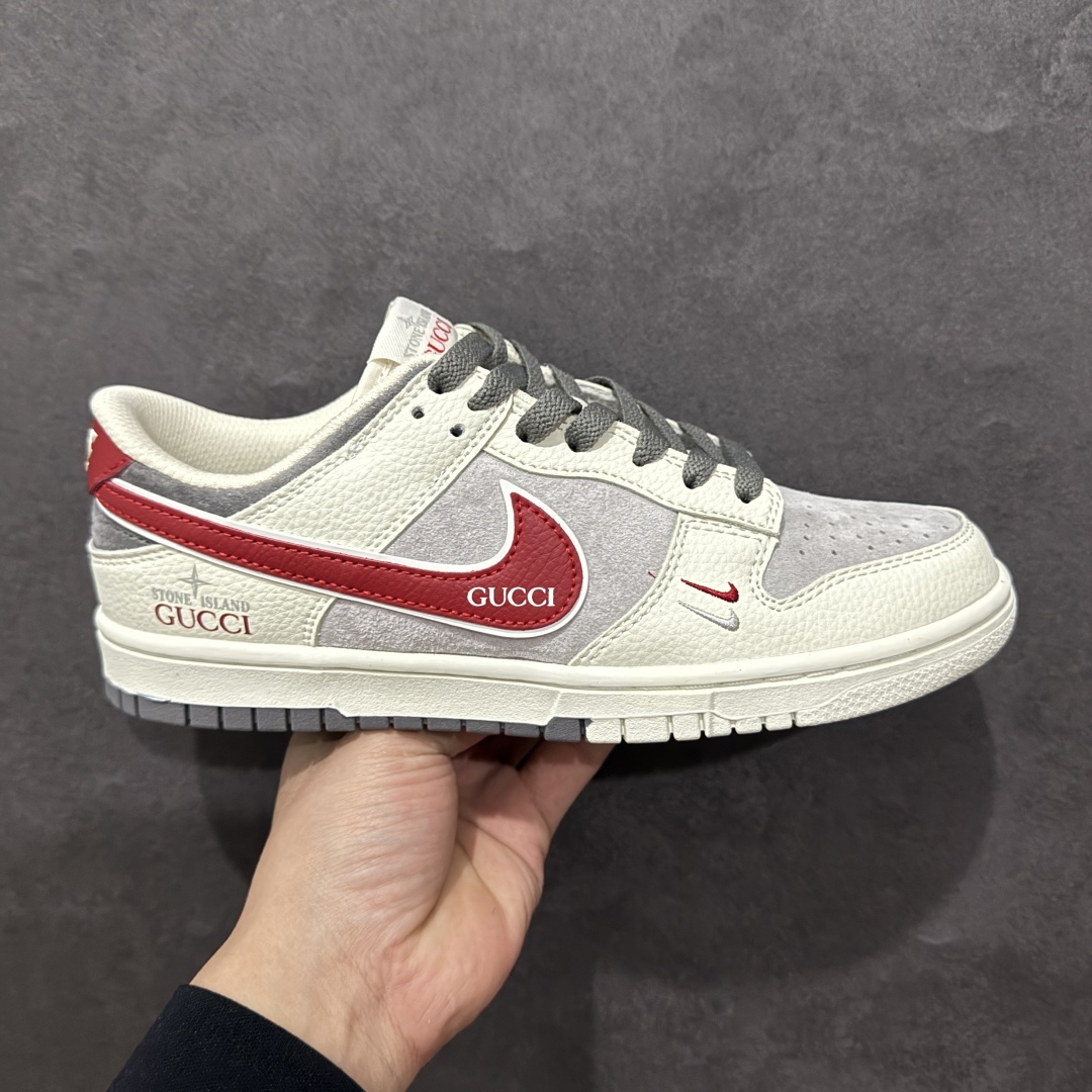 【定制款】原装公司级 Gucci x Nk SB Dunk Low 定制配色 Gucci联名款 Dunk系列复古低帮休闲百搭板鞋 DJ2024-124 定制鞋盒 大厂流水作业生产 超高清洁度 皮料切割干净无任何毛边 细节完美 r 尺码：36 36.5 37.5 38 38.5 39 40 40.5 41 42 42.5 43 44 44.5 45  编码：HXS340360-莆田鞋批发中心