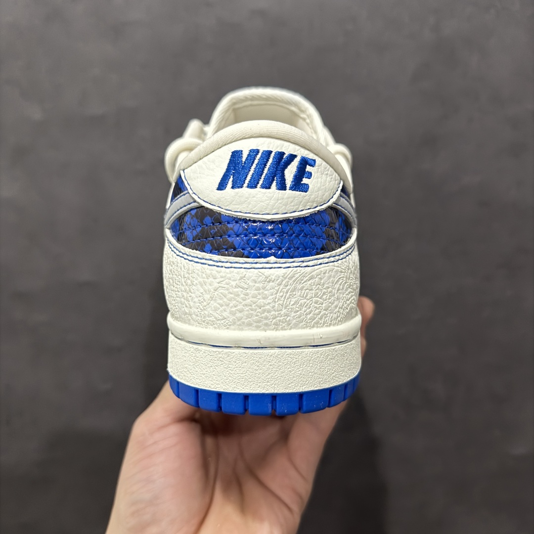 图片[4]-【定制版】蛇年限定 原装公司级 Nk SB Dunk Low 定制配色 蛇年限定 Dunk系列复古低帮休闲百搭板鞋 CH6336-621 定制鞋盒 大厂流水作业生产 超高清洁度 皮料切割干净无任何毛边 细节完美 r 尺码：36 36.5 37.5 38 38.5 39 40 40.5 41 42 42.5 43 44 44.5 45  编码：YB330350-莆田鞋批发中心