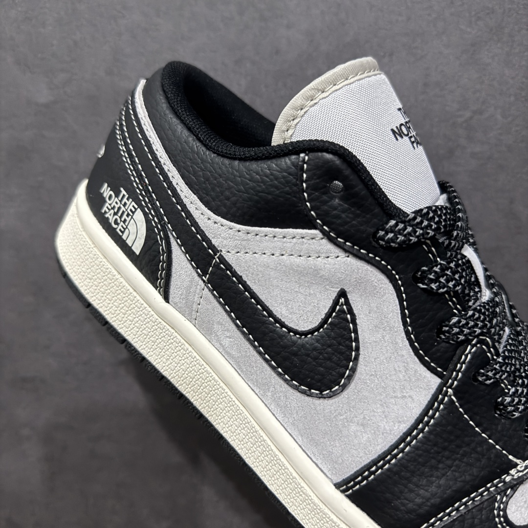 图片[6]-【定制版】Air Jordan 1 Retro Low x The North Face 灰黑小钩满天星n官方同步新色 原装级产物n拒绝公底 立体鞋型 细节完美 高清洁度购置公司同步原材料 原汁原味 忠于原版 货号：XS6086 011n码数：36 36.5 37.5 38 38.5 39 40 40.5 41 42 42.5 43 44 44.5 45 编码：CC300320-莆田鞋批发中心