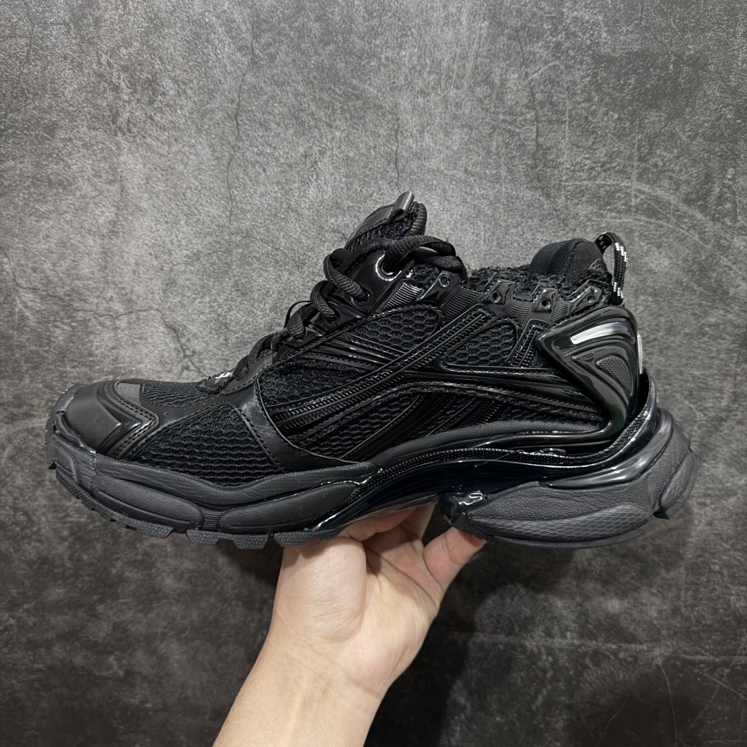 图片[2]-【Good版本】BALENCIAGA Runner 巴黎世家七代 黑色nn此系列是通过溢胶、做旧、缝线等细节 展示了设计师 Demna 的运动鞋风格 用一双「旧鞋」传递复古感 后侧板、翘起的鞋头 则展示了 Demna 在结构上的未来构想 原装大盒从里到外一切百分百还原官方配置 顶级专供碾压一切版本 尺码：35 36 37 38 39 40 41 42 43 44 45 46 编码：HML470500-莆田鞋批发中心