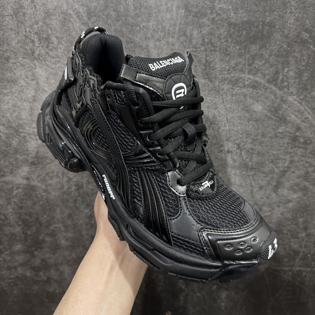 图片[3]-【Good版本】BALENCIAGA Runner 巴黎世家七代 黑色nn此系列是通过溢胶、做旧、缝线等细节 展示了设计师 Demna 的运动鞋风格 用一双「旧鞋」传递复古感 后侧板、翘起的鞋头 则展示了 Demna 在结构上的未来构想 原装大盒从里到外一切百分百还原官方配置 顶级专供碾压一切版本 尺码：35 36 37 38 39 40 41 42 43 44 45 46 编码：HML470500-莆田鞋批发中心