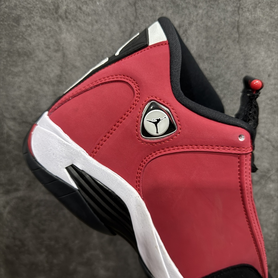 图片[7]-【XP纯原】Air Jordan AJ14 黑白红 487471-006nn外贸特供批次 原楦原档案数据开模打造 原厂中底拉帮钢印 原盒原配 以法拉利 550 Maranello 为设计灵感 类似跑车的全新流线鞋型 鞋头的麂皮与鞋身的荔枝皮相结合 最具代表性的黑红配色 中底内侧开创性的透气孔设计 看起来与跑车的进气口如出一辙 盾牌造型更能让人们直接想到法拉利的 LogoSIZE：40.5 41 42 42.5 43 44 44.5 45 46 47.5 编码：X1500520-莆田鞋批发中心