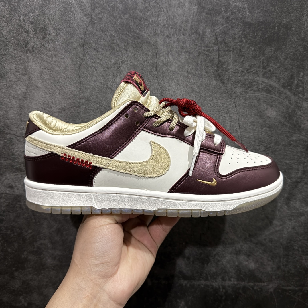  
【头层版】Dunk 系列蛇年限定
原厂刀模 原楦头 原纸板 打造纯正公司货鞋型
原厂头层皮打造 鞋型