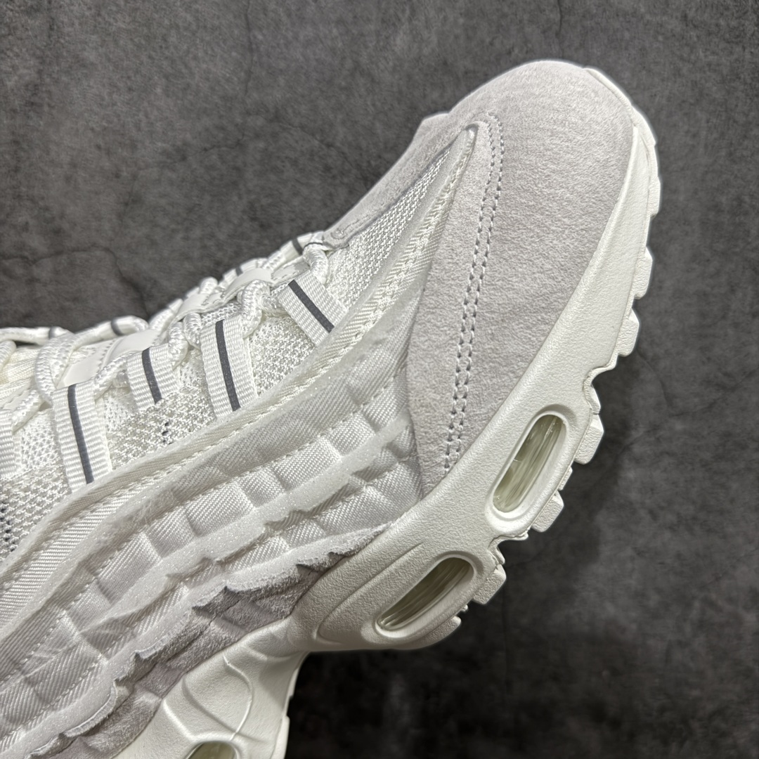 图片[6]-【GX纯原】CDG x  NK Air Max 95 联名复古减震防滑低帮气垫跑步鞋 黑白灰 CU8406-100nn原鞋一比一开发 过验级别品质n独家私模开发 多次调教细节完全对版n原厂气垫气压足，保证脚感与原版一致n鞋面材料卡色也与原版一致 外贸专供 最大做到48.5nNike耐克跑步鞋经典透气舒适运动鞋休闲鞋。为了迎接今年的世界地球日，Nike 为此推出了这款全新配色的 Air Max 95，以往这个主题的产品 Nike 选择了大地色系为主体，今年也不例外。整鞋材质使用工程网布和帆布相结合，配色则是泥土和大地色系。logo刺绣、对比拼接细节、圆头、正面系带、鞋垫饰有标志、标志性Air Max鞋底。Air Max 95 凭借流畅的造型、经典的开窗气垫，时至今日仍然是众多潮人备受喜爱的球鞋之一 尺码:   40-48.5 编码：X10420440-莆田鞋批发中心