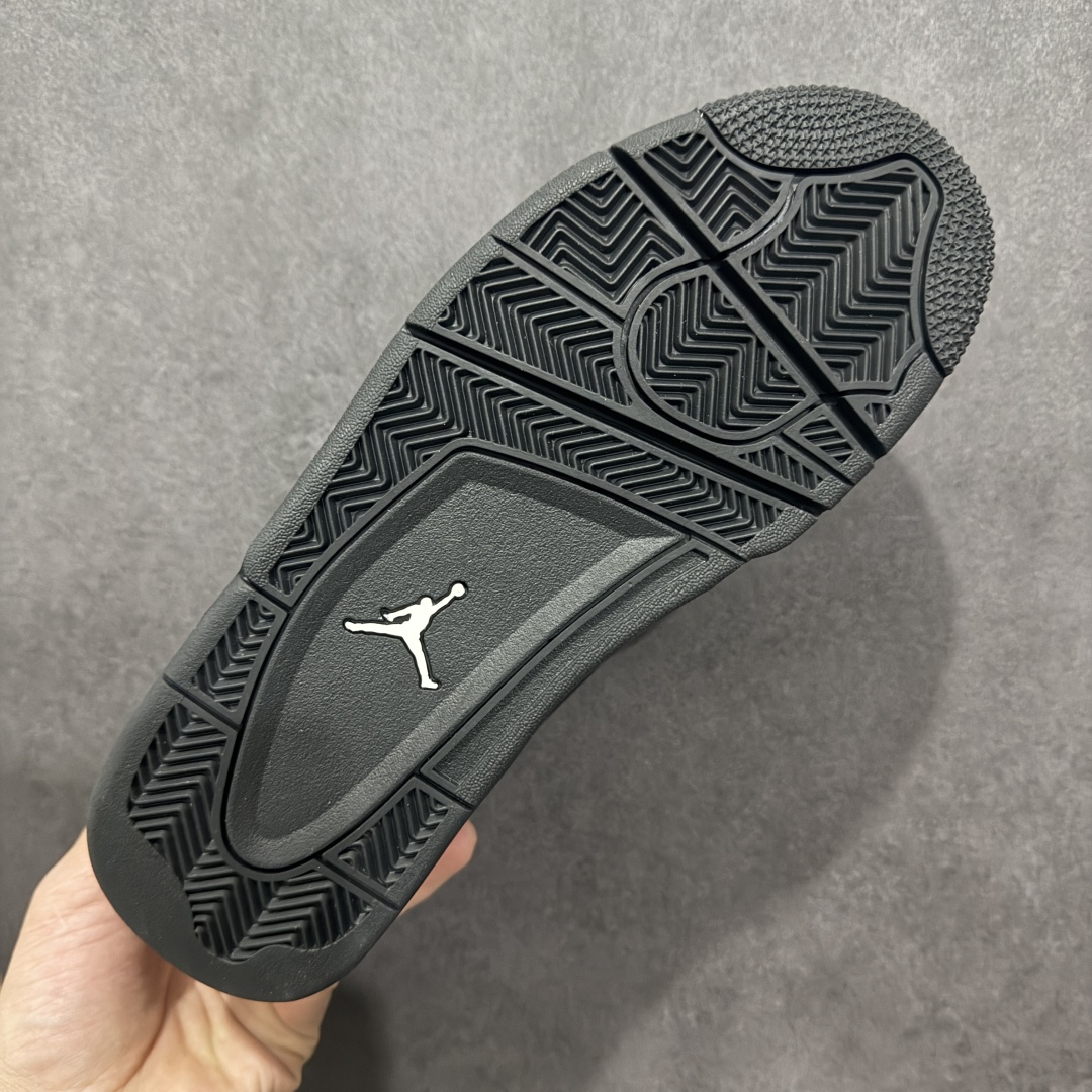 图片[9]-【外贸头层版】Air Jordan AJ4 RM 重置 重制版低帮复古篮球鞋 FQ7939-004nn采用了低帮的设计 并保留了众多AJ4的经典元素 鞋身以皮革、麂皮材质拼接打造 AJ4经典的TPU材质延伸至后跟 增强鞋款稳定性 而鞋身侧面的网格设计则被取消 尾部的NIKE AIR标志也得到保留 并同时带有飞人logo 中底部分同样搭载了可视AIR气垫 鞋底采用米白色中底和外底呈现 为整个设计收尾SIZE：36 36.5 37.5 38 38.5 39 40 40.5 41 42 42.5 43 44 44.5 45 46 47.5 48.5 编码：MO270290-莆田鞋批发中心