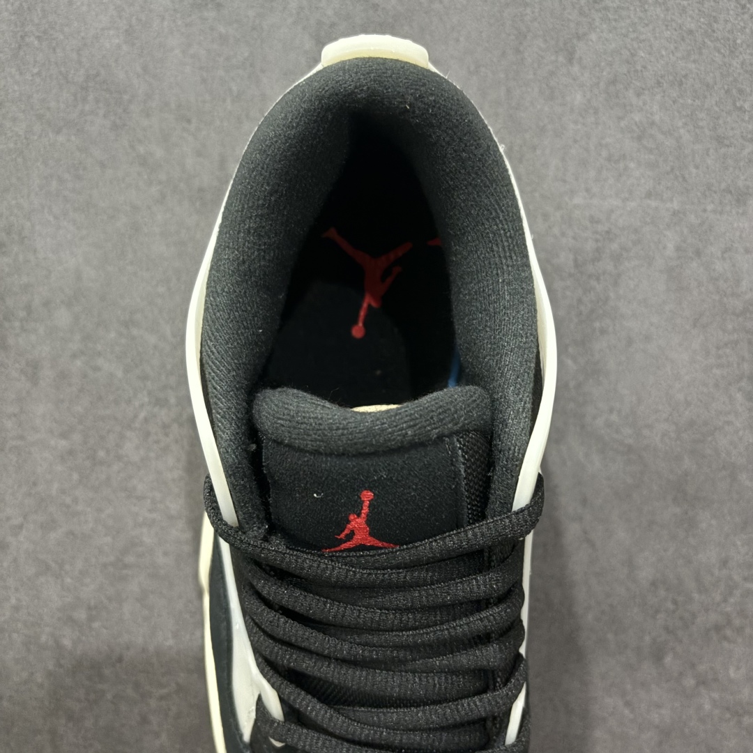 图片[7]-【外贸头层版】Air Jordan AJ4 RM 重置 重制版低帮复古篮球鞋 FQ7939-006nn采用了低帮的设计 并保留了众多AJ4的经典元素 鞋身以皮革、麂皮材质拼接打造 AJ4经典的TPU材质延伸至后跟 增强鞋款稳定性 而鞋身侧面的网格设计则被取消 尾部的NIKE AIR标志也得到保留 并同时带有飞人logo 中底部分同样搭载了可视AIR气垫 鞋底采用米白色中底和外底呈现 为整个设计收尾SIZE：36 36.5 37.5 38 38.5 39 40 40.5 41 42 42.5 43 44 44.5 45 46 47.5 48.5 编码：MO270290-莆田鞋批发中心