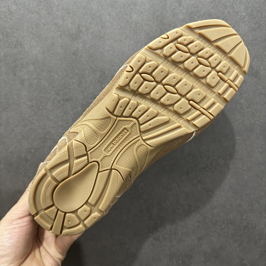 图片[9]-【福利特价】Miumiu x New Balance NB530 新百伦缪缪联名款复古运动鞋 全套原楦原纸板原厂数据开发 原厂三文治网纱 原装进口羊皮加羊反绒正确绒感卡色 正确中底拉帮中底纸板满印细节 冲裁组合 匠心打造 耗时两个月开发完成 工艺极其复杂难度可想而知 正确私模大底 跑量专用 尺码：36-45-选品中心