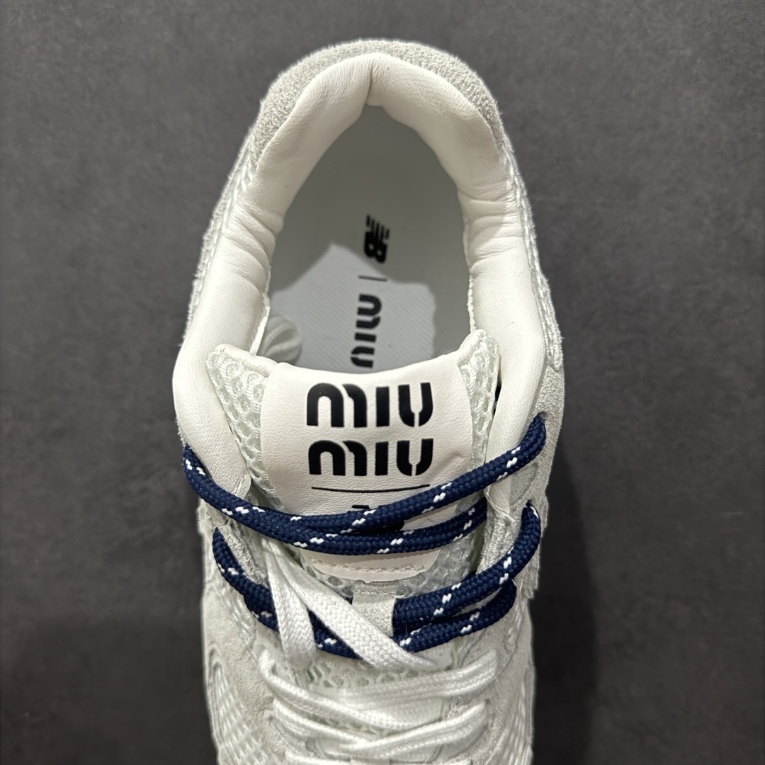 图片[7]-【福利特价】Miumiu x New Balance NB530 新百伦缪缪联名款复古运动鞋 全套原楦原纸板原厂数据开发 原厂三文治网纱 原装进口羊皮加羊反绒正确绒感卡色 正确中底拉帮中底纸板满印细节 冲裁组合 匠心打造 耗时两个月开发完成 工艺极其复杂难度可想而知 正确私模大底 跑量专用 尺码：36-45-选品中心
