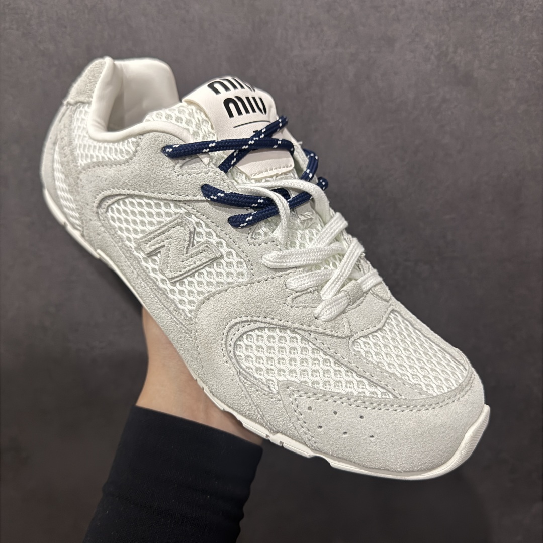 图片[3]-【福利特价】Miumiu x New Balance NB530 新百伦缪缪联名款复古运动鞋 全套原楦原纸板原厂数据开发 原厂三文治网纱 原装进口羊皮加羊反绒正确绒感卡色 正确中底拉帮中底纸板满印细节 冲裁组合 匠心打造 耗时两个月开发完成 工艺极其复杂难度可想而知 正确私模大底 跑量专用 尺码：36-45-选品中心