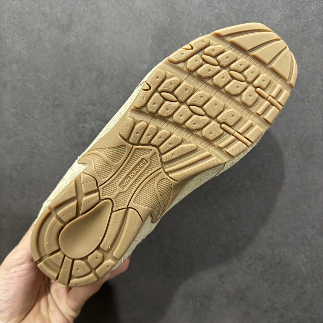 图片[9]-【福利特价】Miumiu x New Balance NB530 新百伦缪缪联名款复古运动鞋 全套原楦原纸板原厂数据开发 原厂三文治网纱 原装进口羊皮加羊反绒正确绒感卡色 正确中底拉帮中底纸板满印细节 冲裁组合 匠心打造 耗时两个月开发完成 工艺极其复杂难度可想而知 正确私模大底 跑量专用 尺码：36-45-选品中心