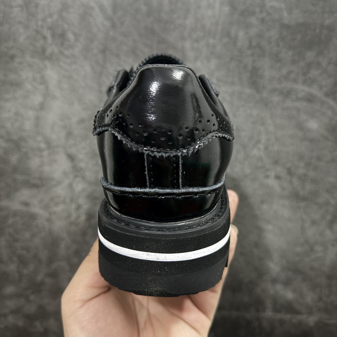 图片[4]-【福利版】CLOT x Adidas originals Superstar 陈冠希全新设计 公司级版本 鞋身整体以adidas经典的\\\”Superstar\\\”为蓝本设计 将标志性的贝壳头重新演绎 鞋舌部分还带有特殊的流苏细节 上面带有双方Logo 彰显联名身份 最大的亮点就是鞋底部分 除了中底增高外还带有特殊的\\\”鲨鱼锯齿\\\”设计 货号： IH5993 尺码： 36 36.5 37.5 38 38.5 39 40 40.5 41 42 42.5 43 44 45-选品中心