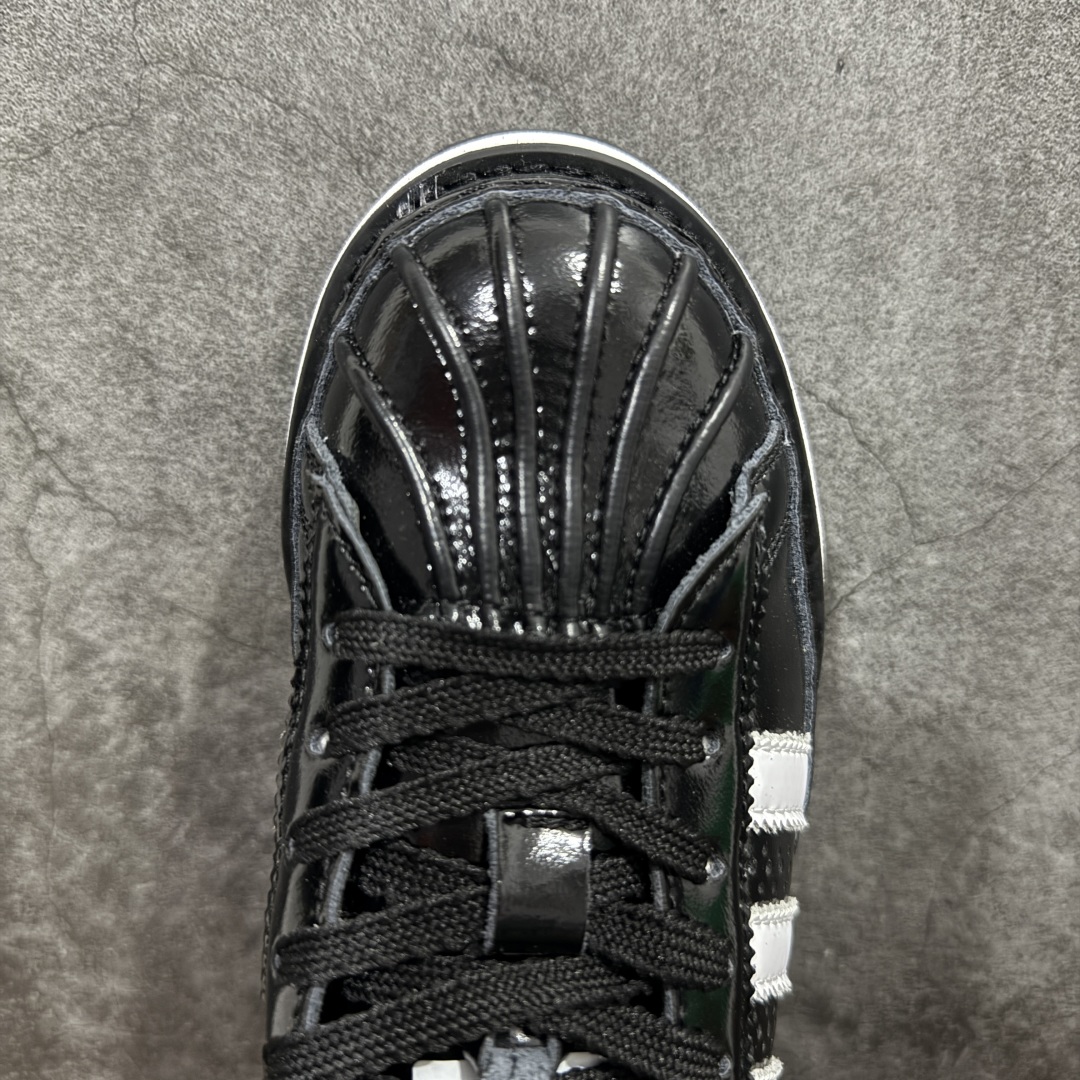 图片[5]-【福利版】CLOT x Adidas originals Superstar 陈冠希全新设计 公司级版本 鞋身整体以adidas经典的\\\”Superstar\\\”为蓝本设计 将标志性的贝壳头重新演绎 鞋舌部分还带有特殊的流苏细节 上面带有双方Logo 彰显联名身份 最大的亮点就是鞋底部分 除了中底增高外还带有特殊的\\\”鲨鱼锯齿\\\”设计 货号： IH5993 尺码： 36 36.5 37.5 38 38.5 39 40 40.5 41 42 42.5 43 44 45-选品中心