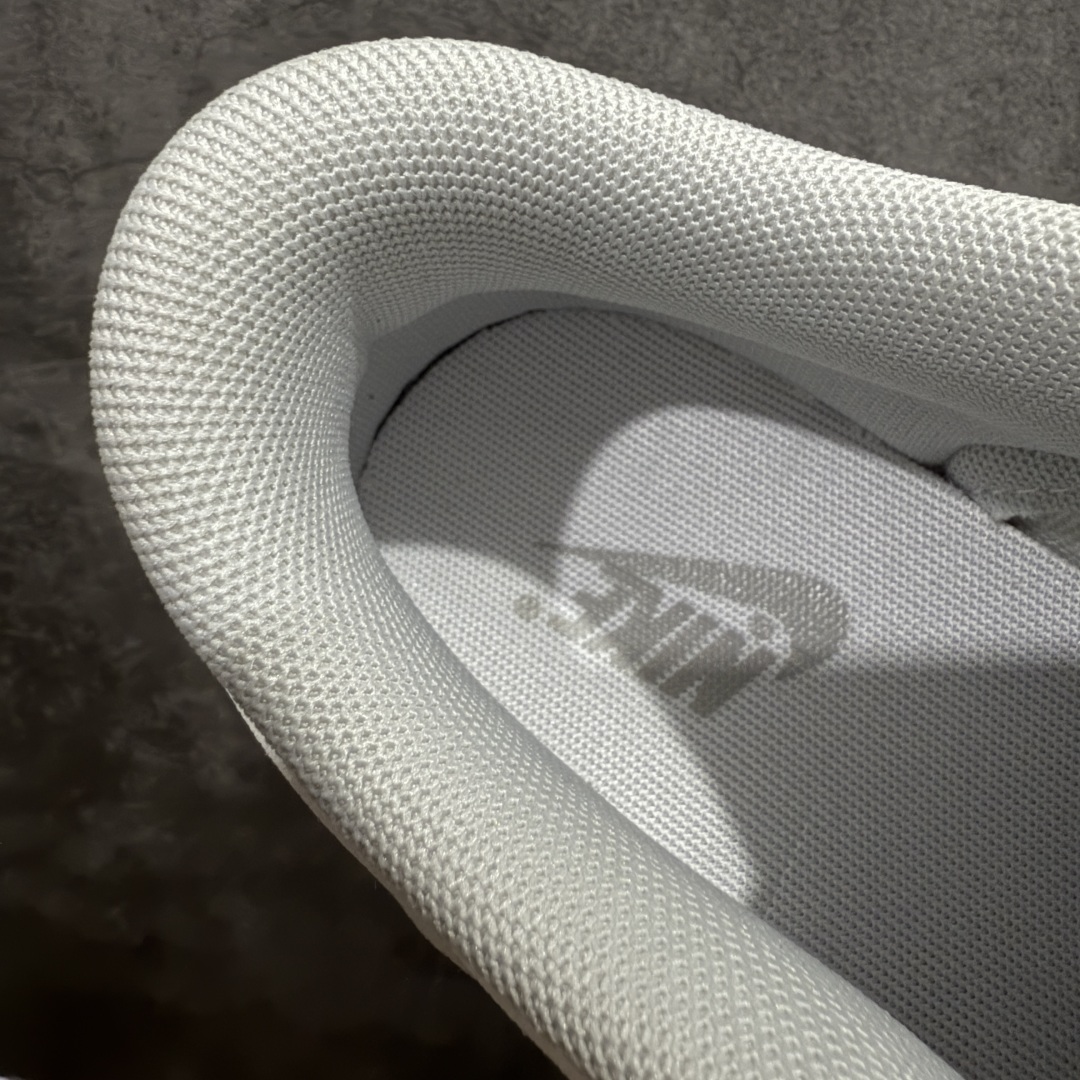 图片[7]-【XC纯原礼盒版】Dunk系列蛇年限定青花瓷 原厂刀模 原楦头 原纸板 打造纯正公司货鞋型 原厂头层皮打造 鞋型、用料 目前市场标杆水准 独家私模定制限定礼盒 定制中国结配件 同步原鞋 终端放货 首轮1200双 下手速度 冲起来 货号 DD1391-103 尺码 35.5 36 36.5 37.5 38 38.5 39 40 40.5 41 42 42.5 43 44 44.5 45 46-选品中心